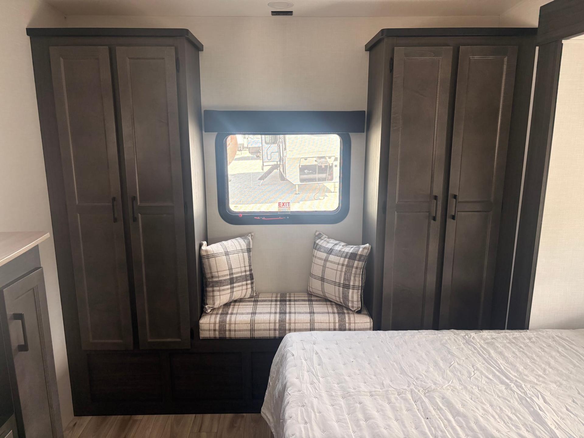2026 Venture RV 2026 Venture RV SportTrek Touring Edition - thumbnail 47