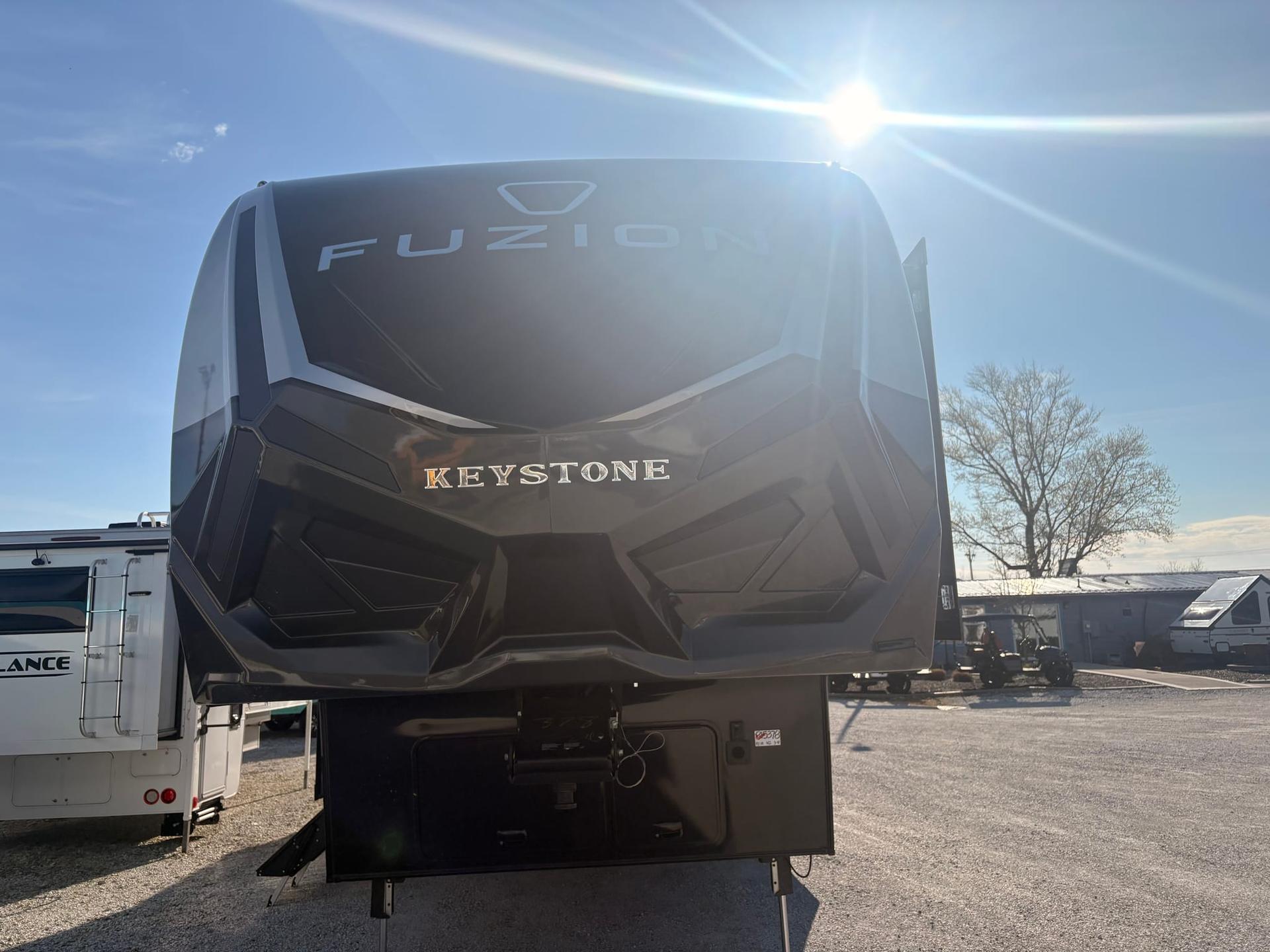2026 Keystone 2026 Keystone Fuzion Impact Edition - thumbnail 3