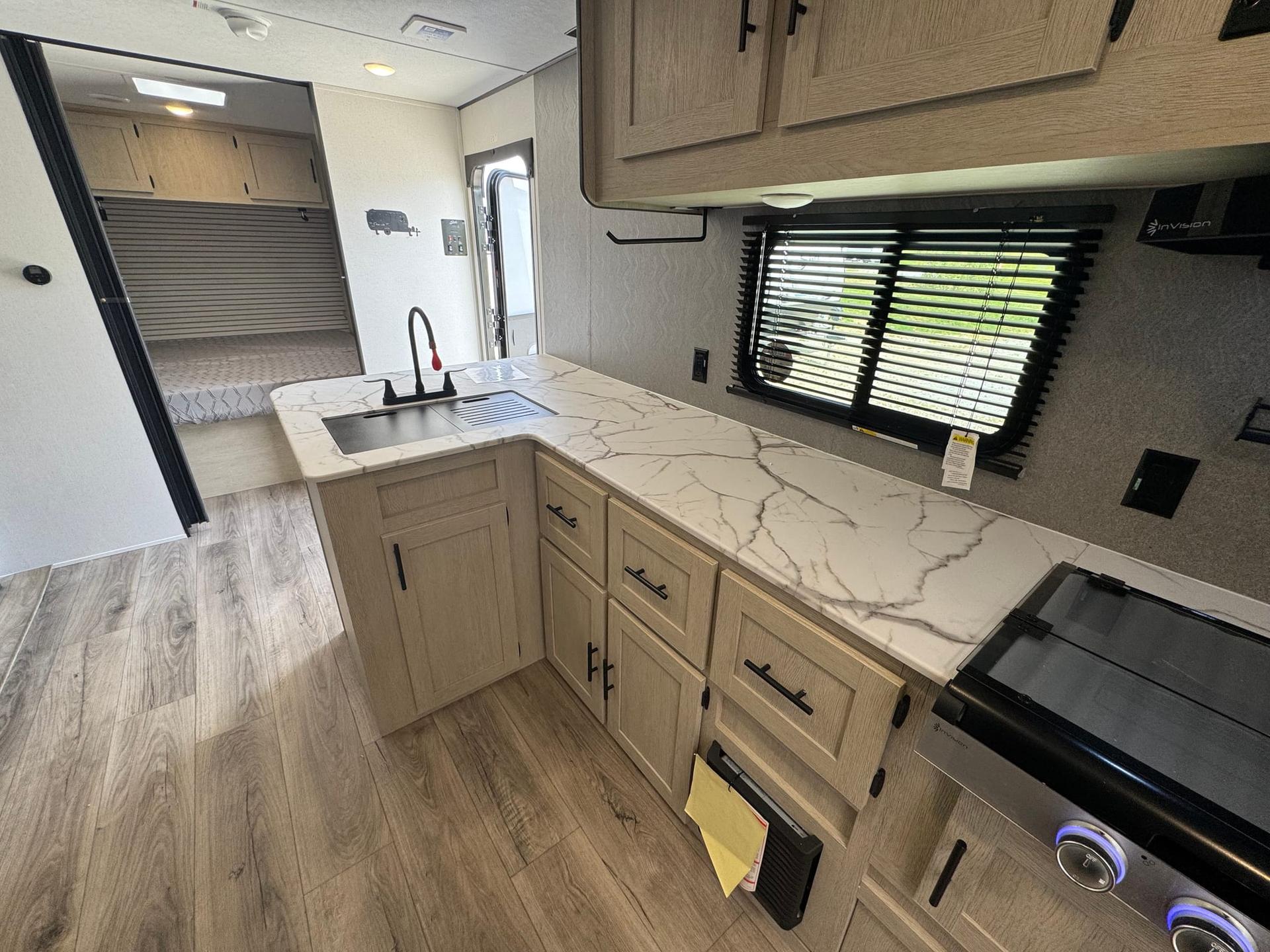 2026 Coachmen 2026 Coachmen Shasta i-5 Edition - thumbnail 8