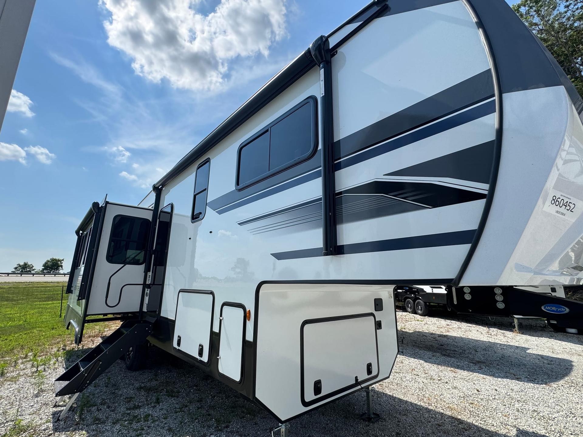 2027 Venture RV 2027 Venture RV SportTrek - thumbnail 4