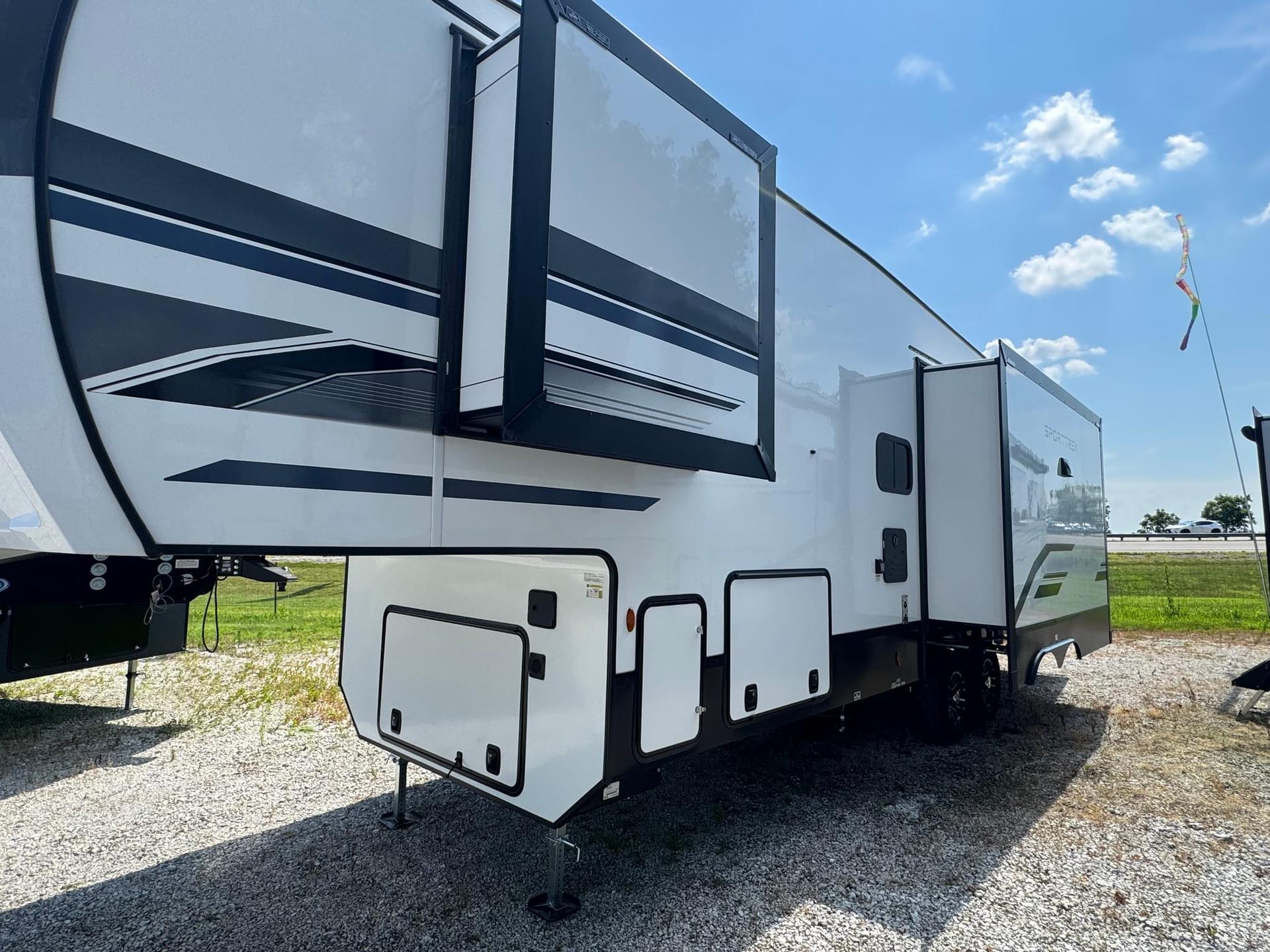 2027 Venture RV 2027 Venture RV SportTrek - thumbnail 8