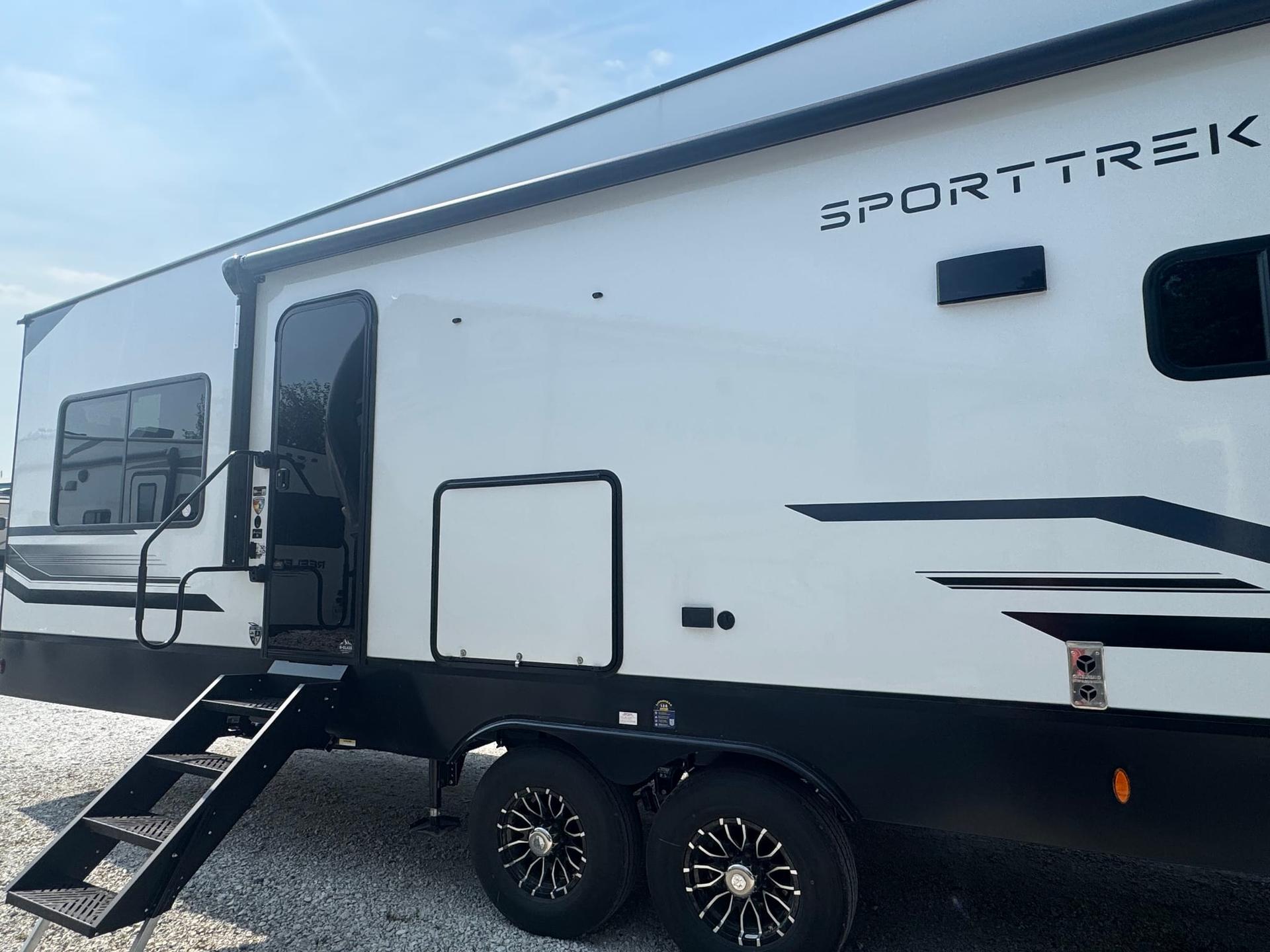 2027 Venture RV 2027 Venture RV SportTrek - thumbnail 6
