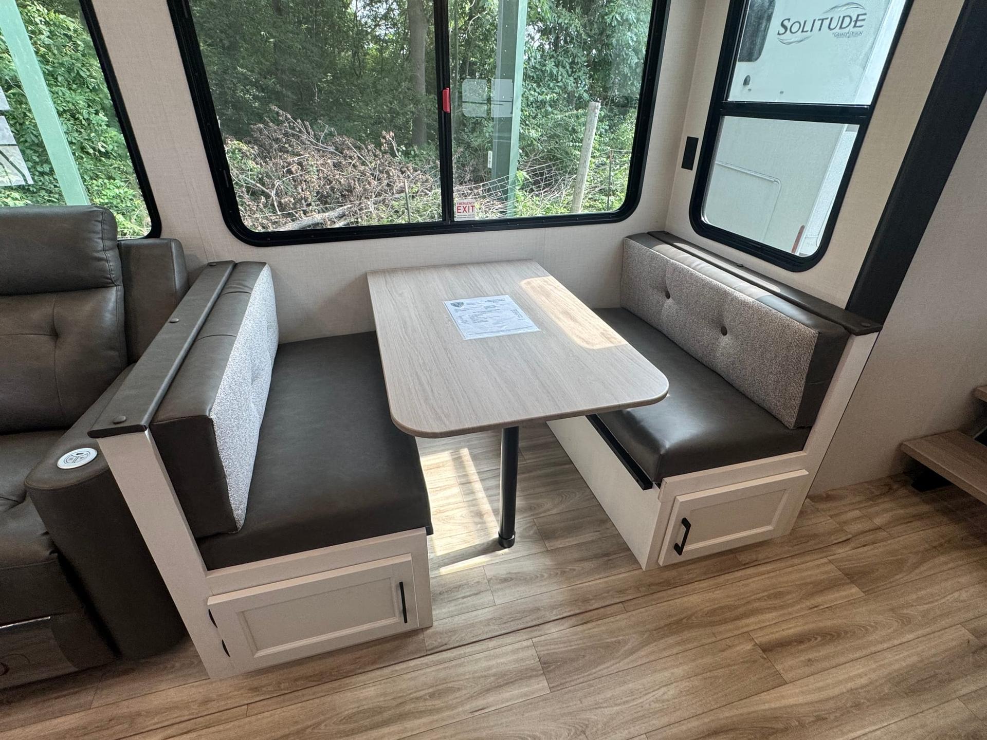 2027 Venture RV 2027 Venture RV SportTrek - thumbnail 43