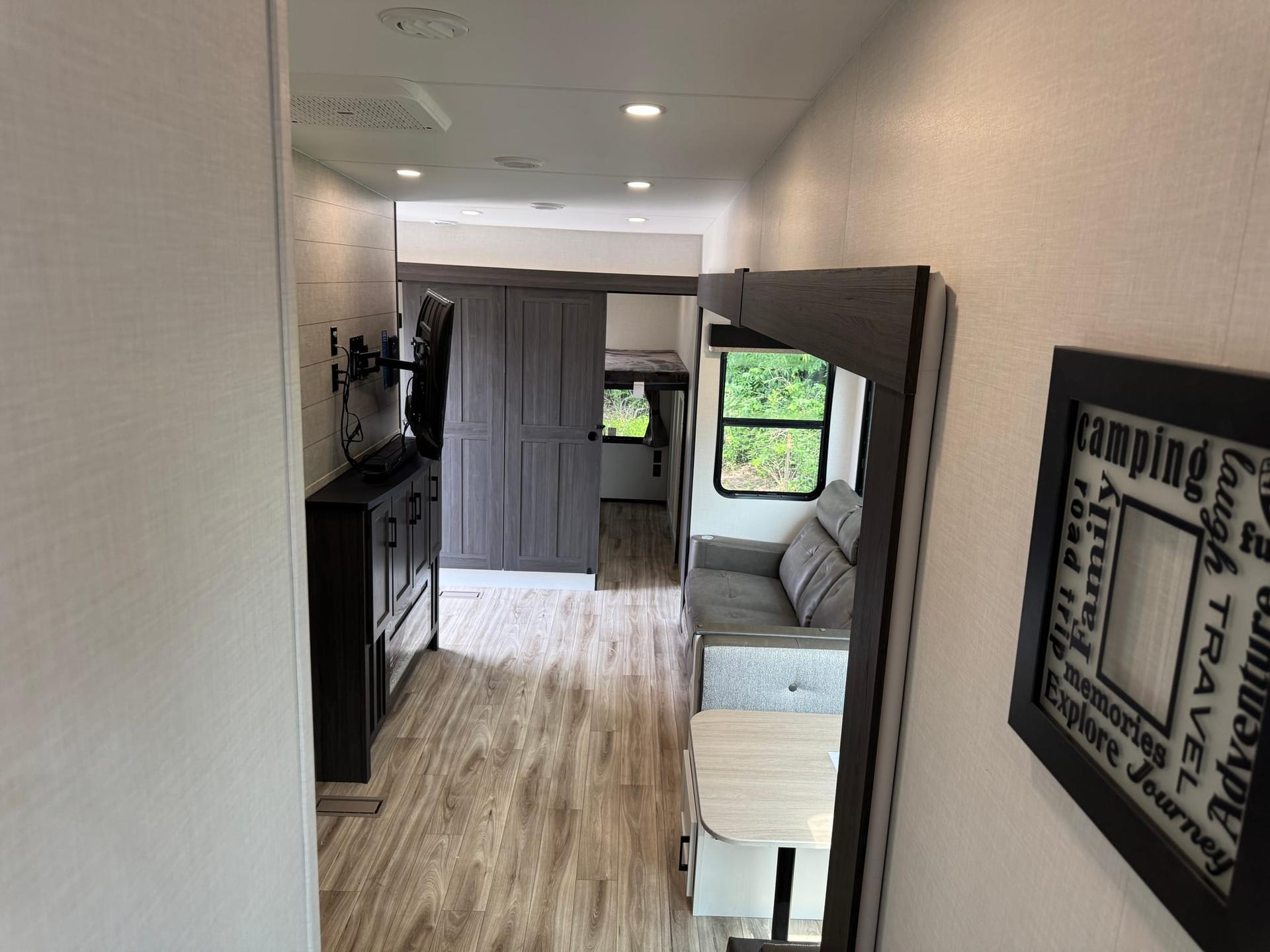2027 Venture RV 2027 Venture RV SportTrek - thumbnail 76
