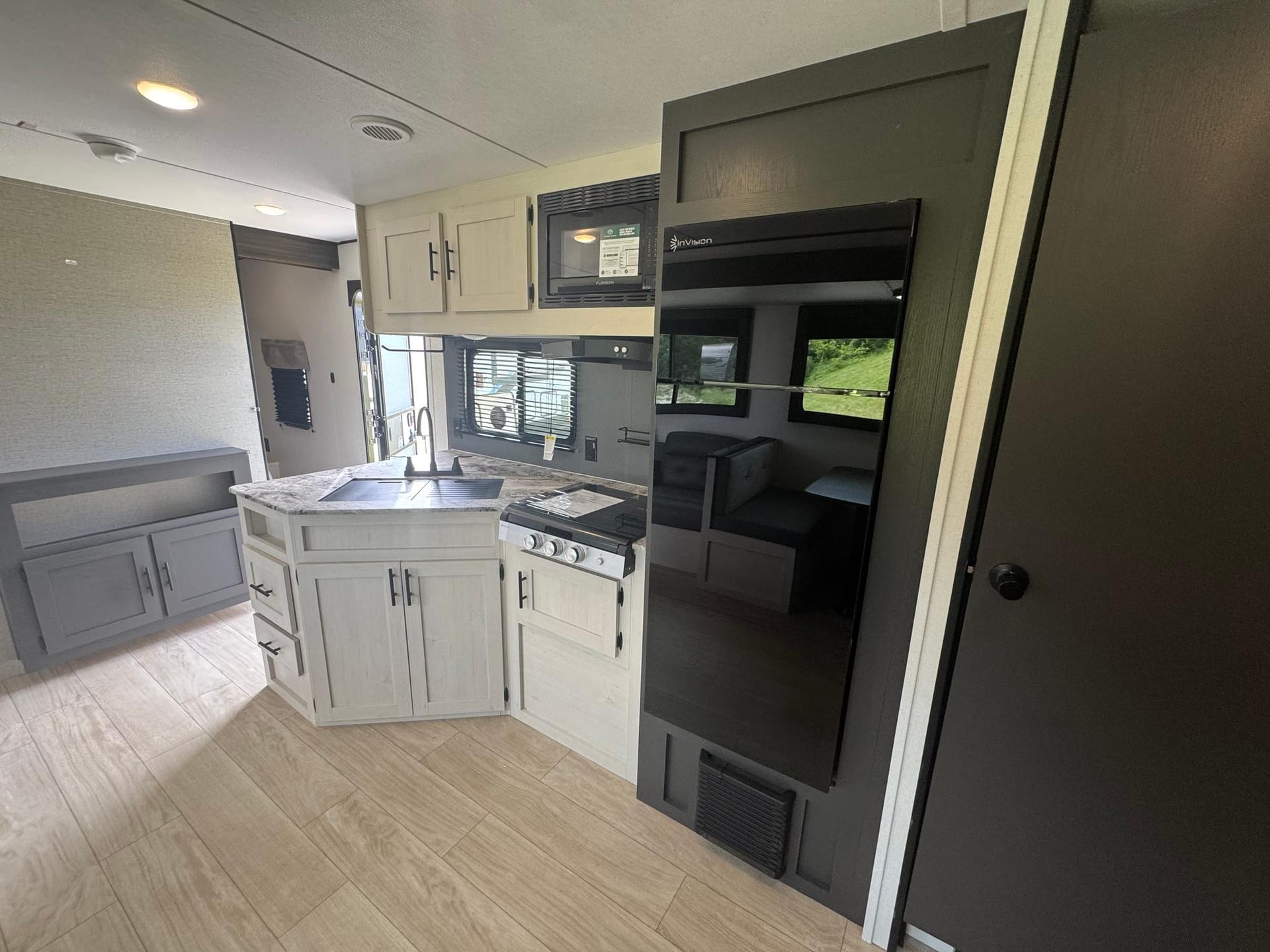 2027 Coachmen 2027 Coachmen Shasta i-5 Edition - thumbnail 14
