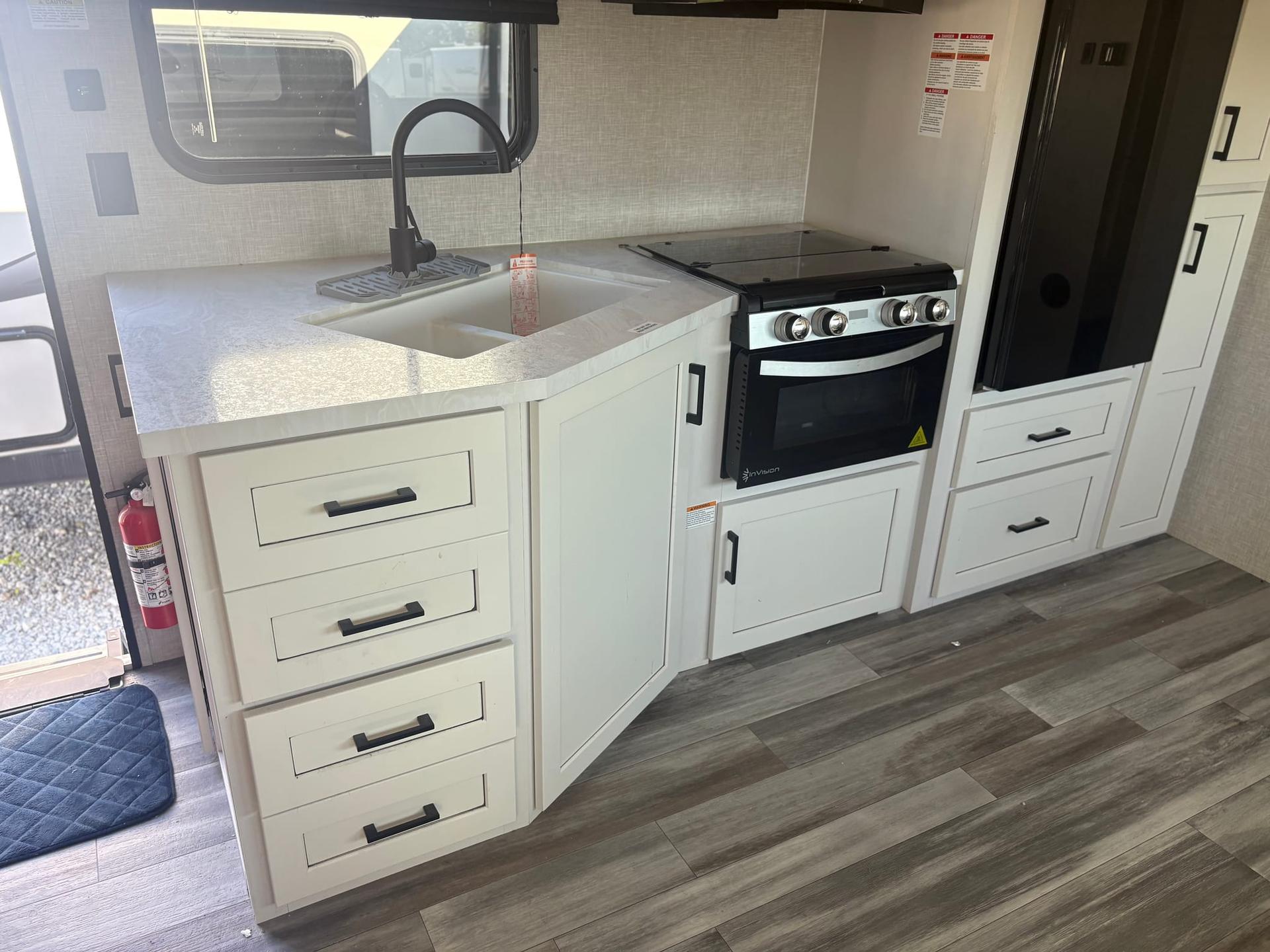 2025 Jayco 2025 Jayco Jay Flight SLX - thumbnail 10