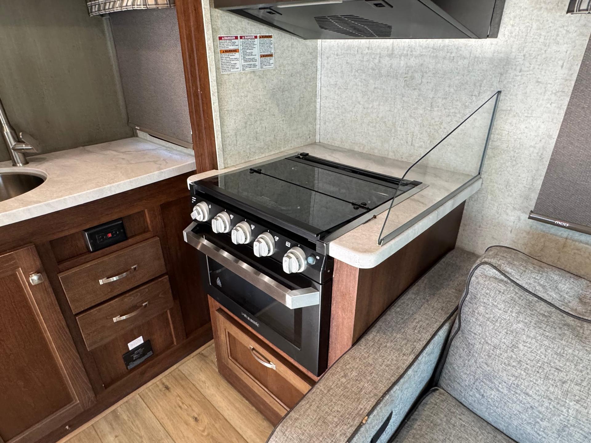 2020 Forest River 2020 Forest River Sunseeker - thumbnail 11