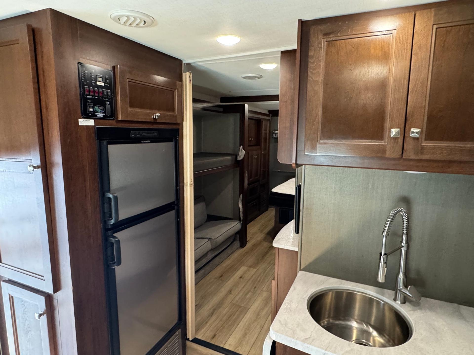 2020 Forest River 2020 Forest River Sunseeker - thumbnail 12