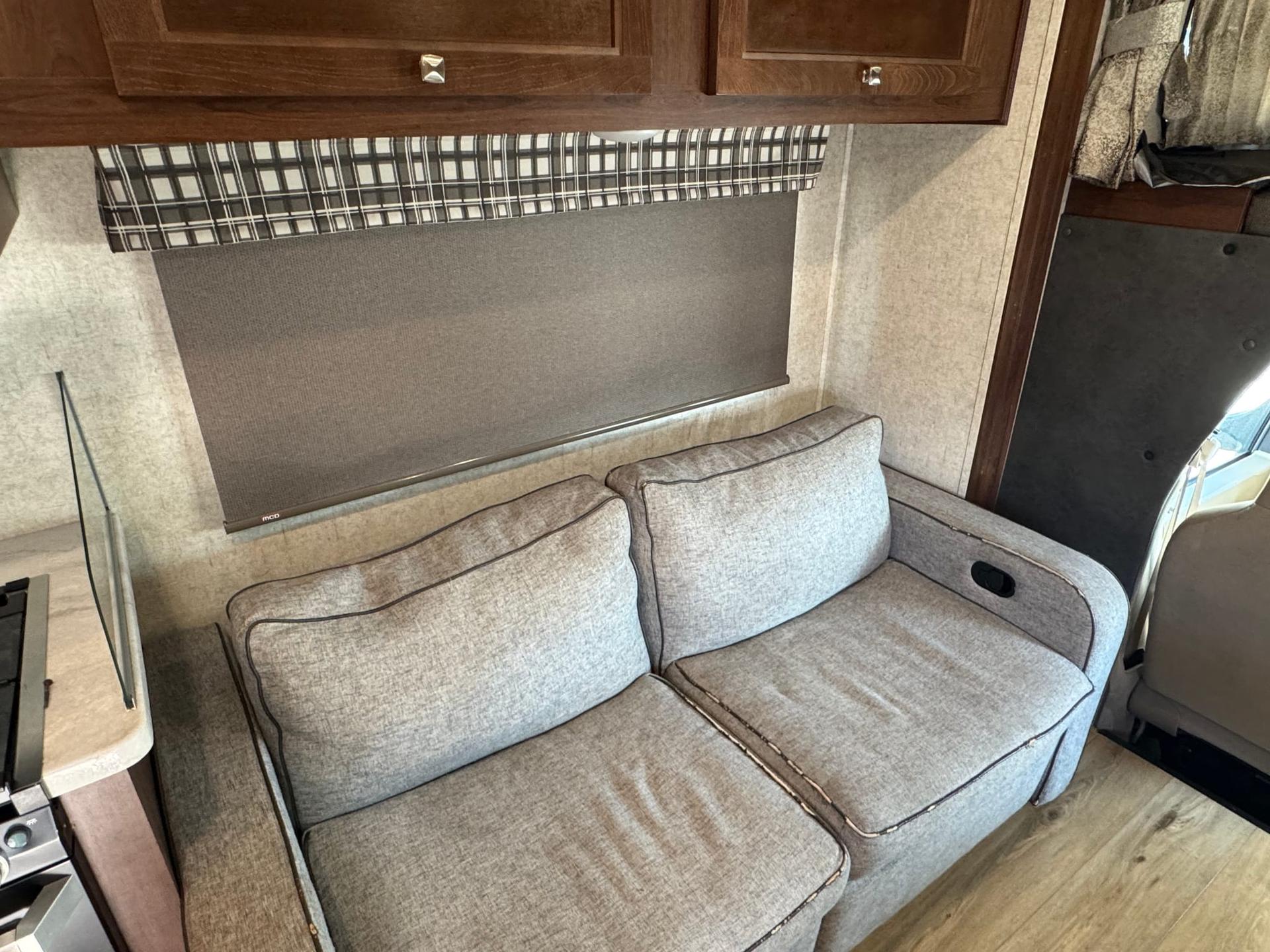 2020 Forest River 2020 Forest River Sunseeker - thumbnail 28