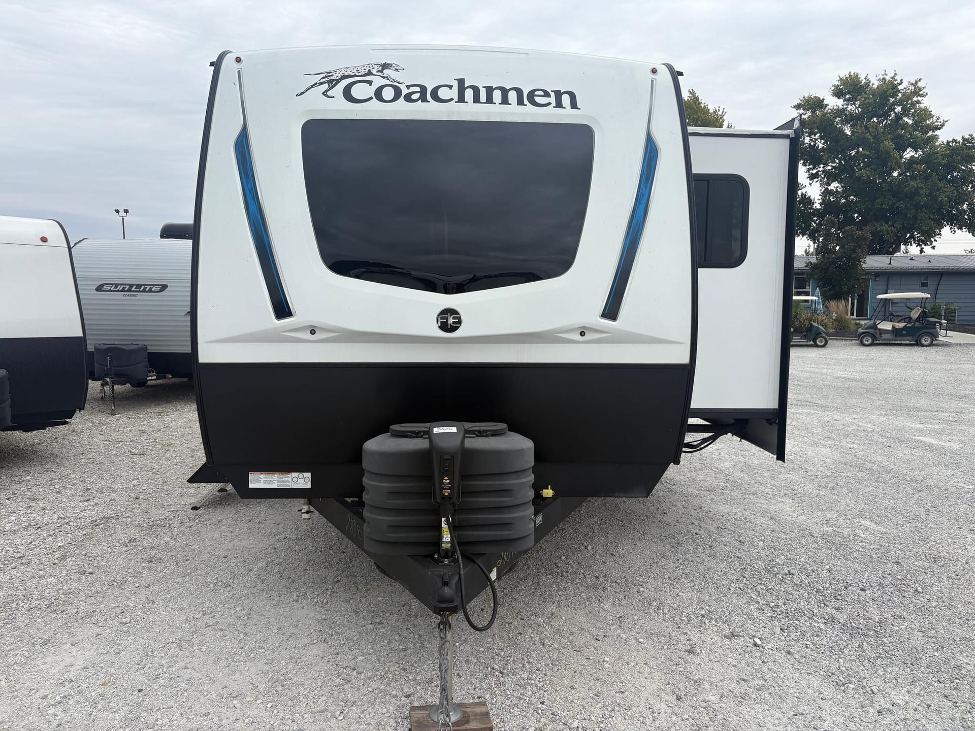 2024 Coachmen 2024 Coachmen Freedom Express Ultra Lite - thumbnail 3