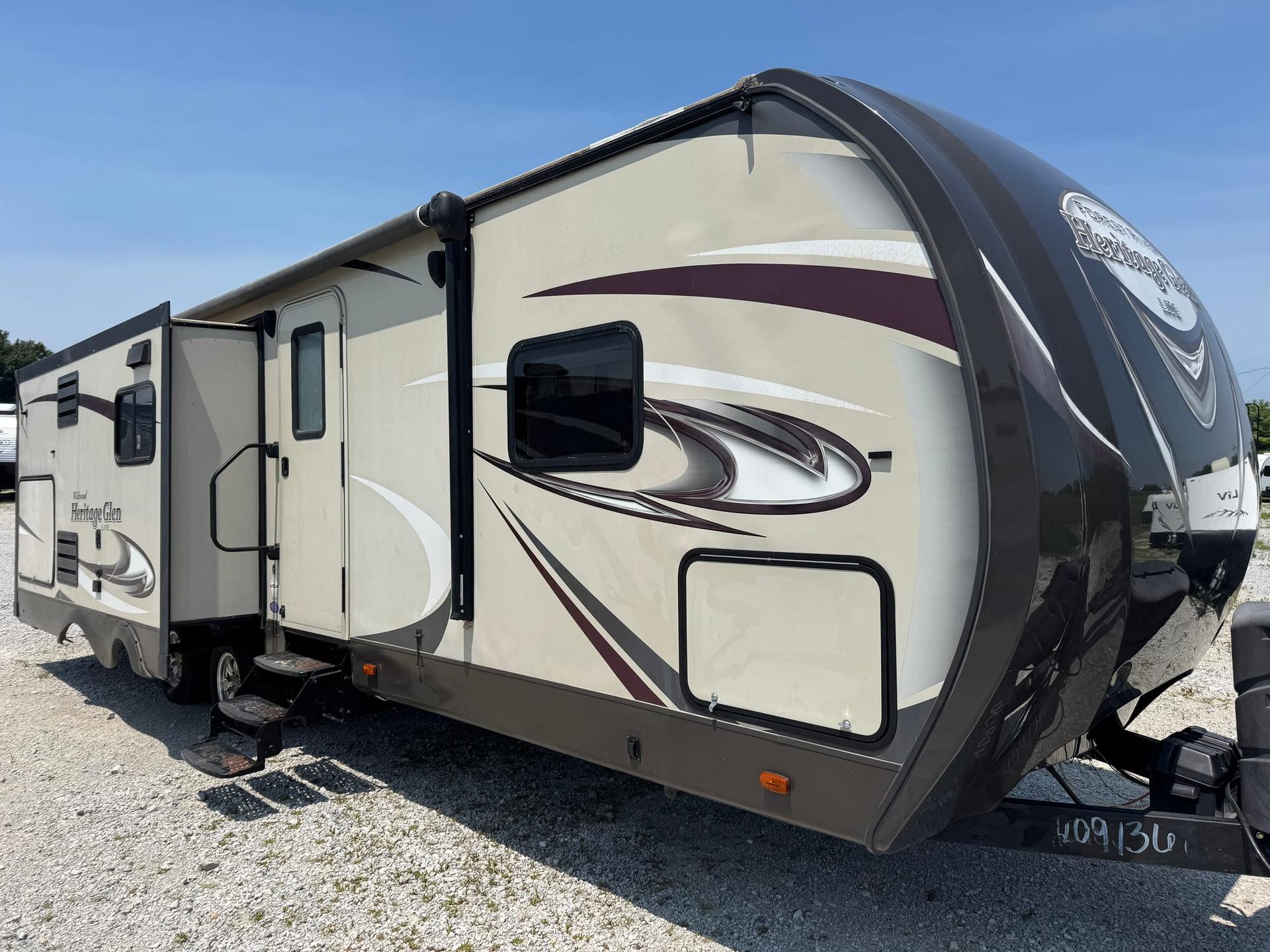 2015 Forest River Heritage Glen Lite 272RLIS