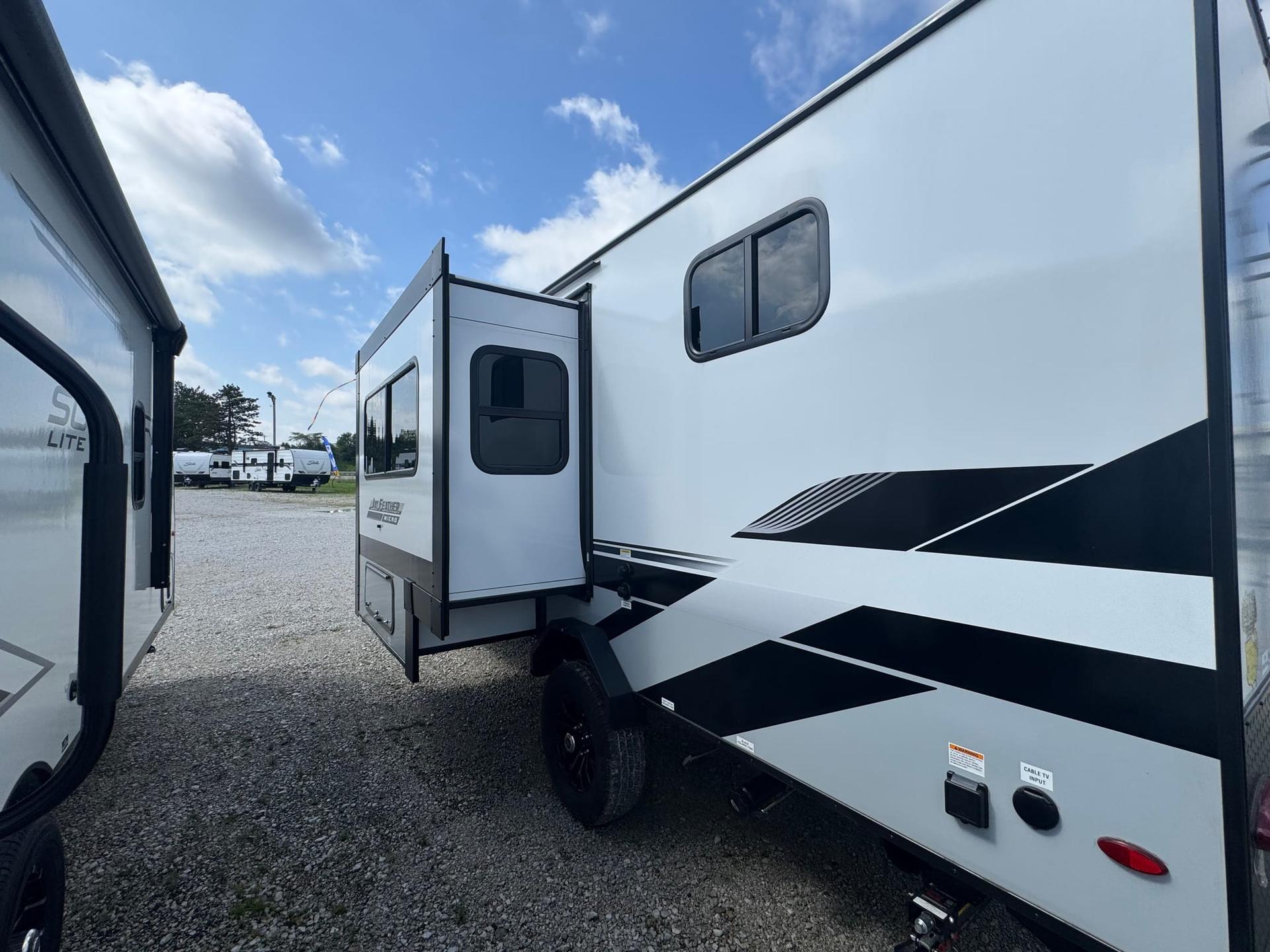 2025 Jayco 2025 Jayco Jay Feather Air - thumbnail 5