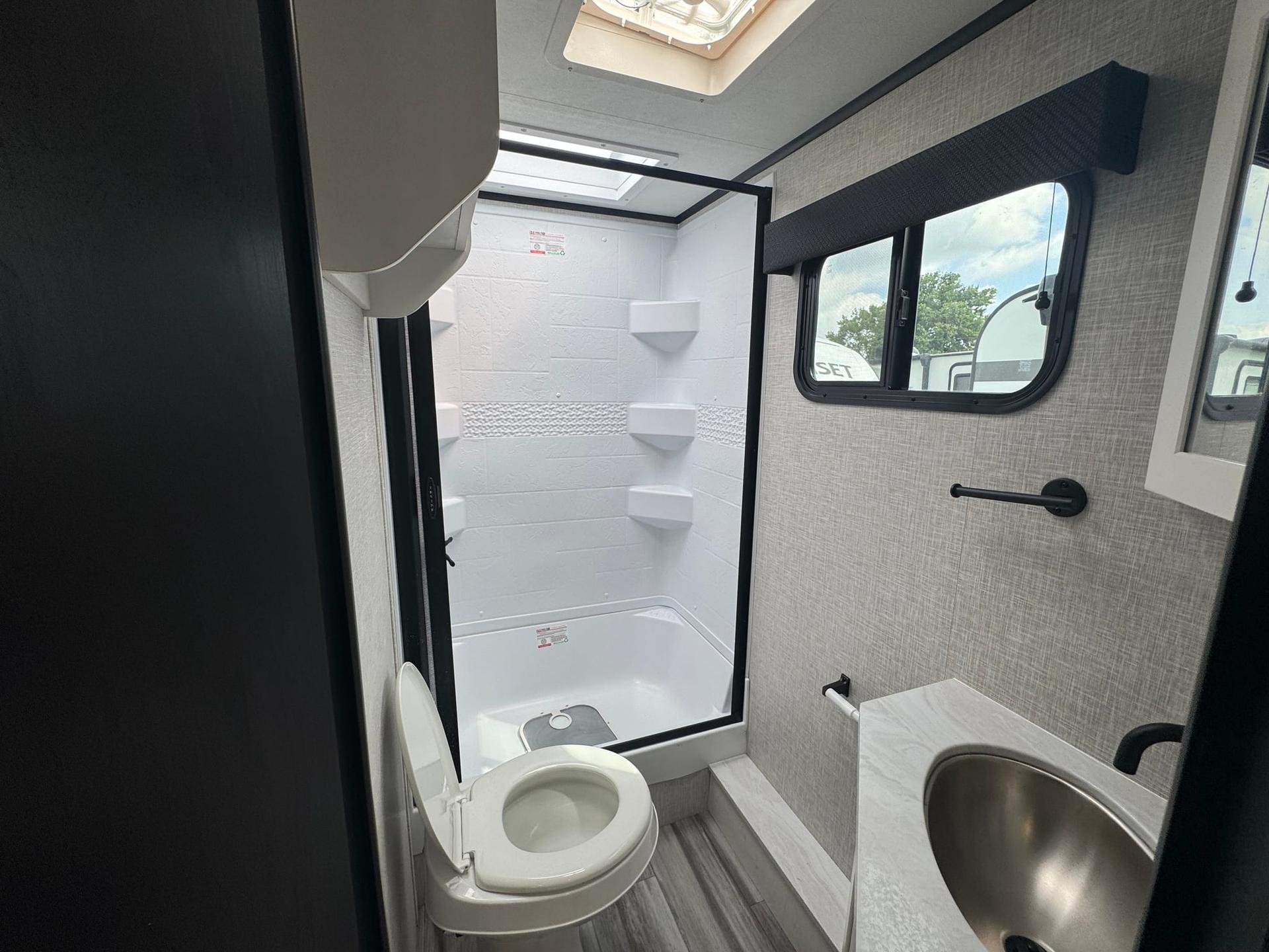 2025 Jayco 2025 Jayco Jay Feather Air - thumbnail 21
