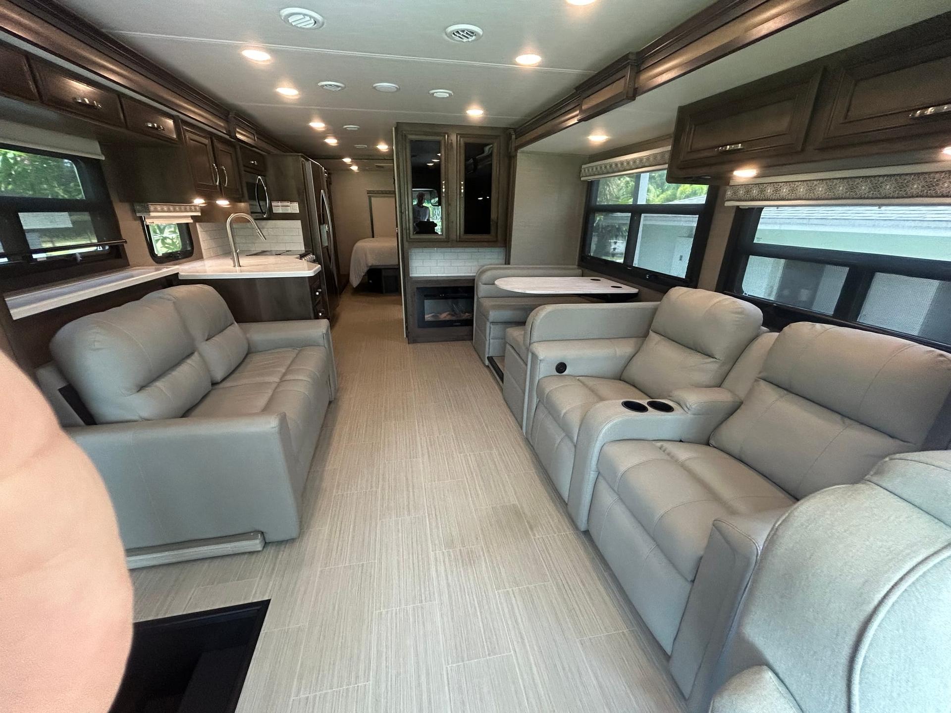 2022 Entegra Coach 2022 Entegra Coach Vision XL - thumbnail 5