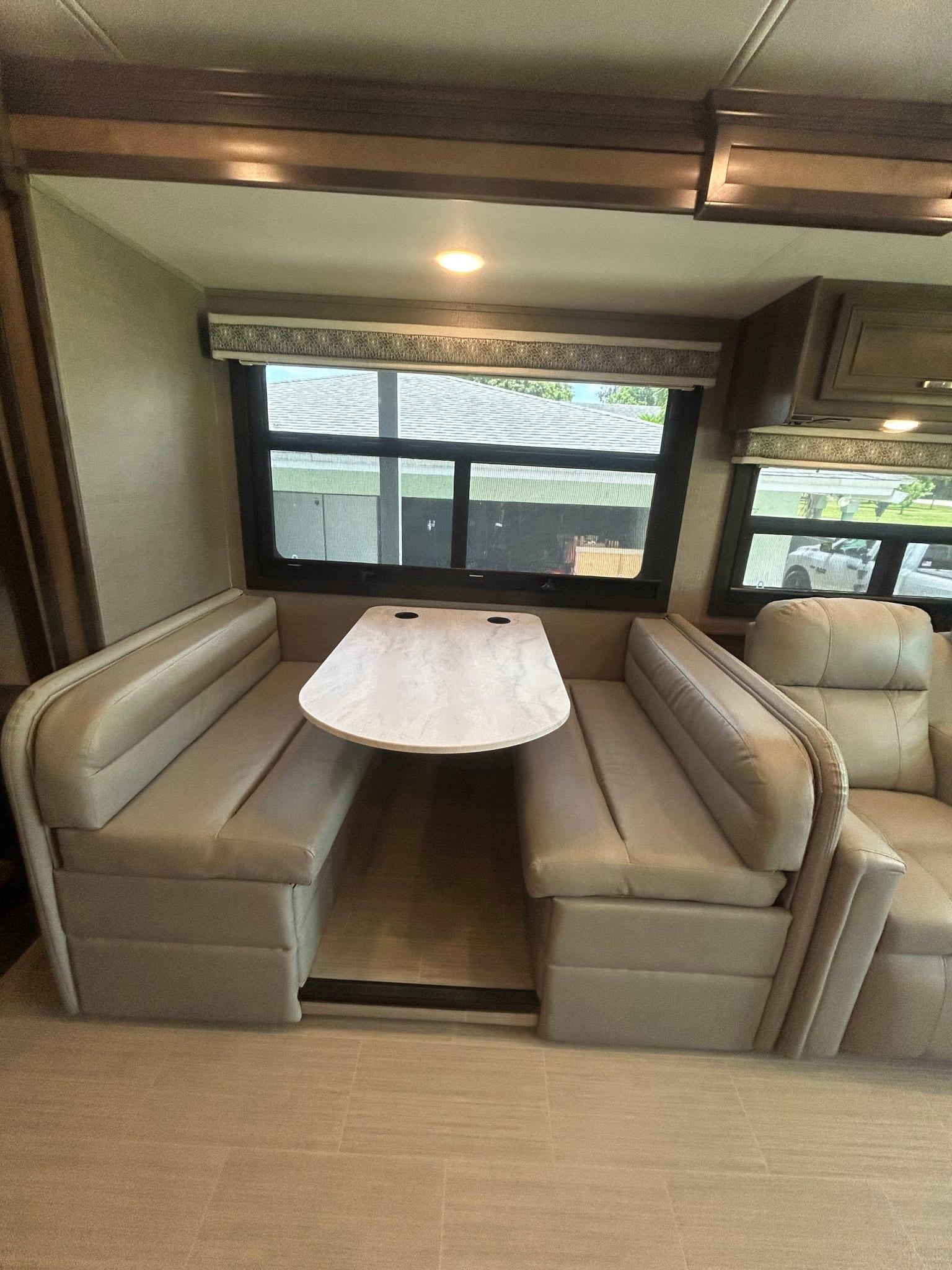 2022 Entegra Coach 2022 Entegra Coach Vision XL - thumbnail 6