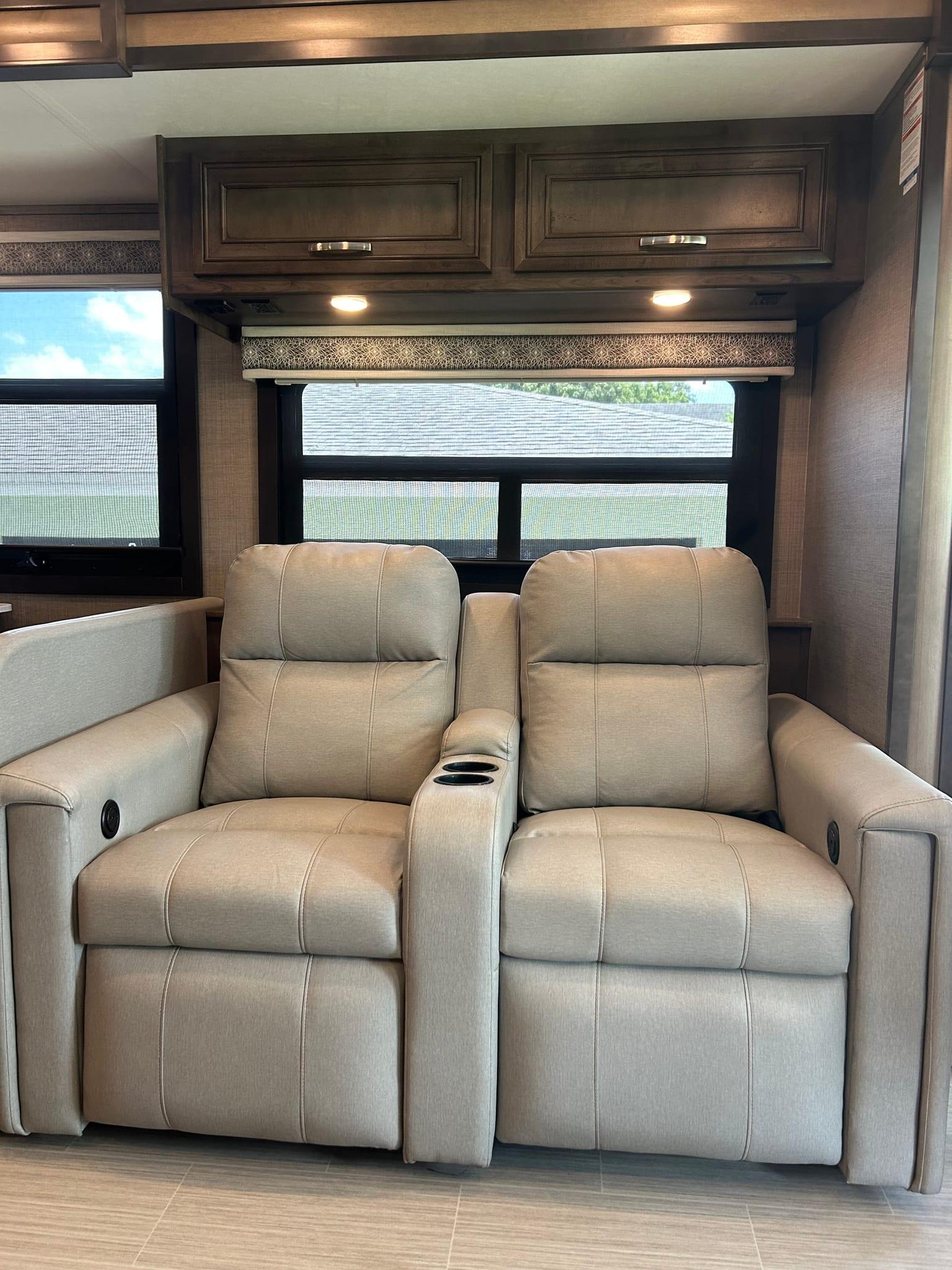 2022 Entegra Coach 2022 Entegra Coach Vision XL - thumbnail 8