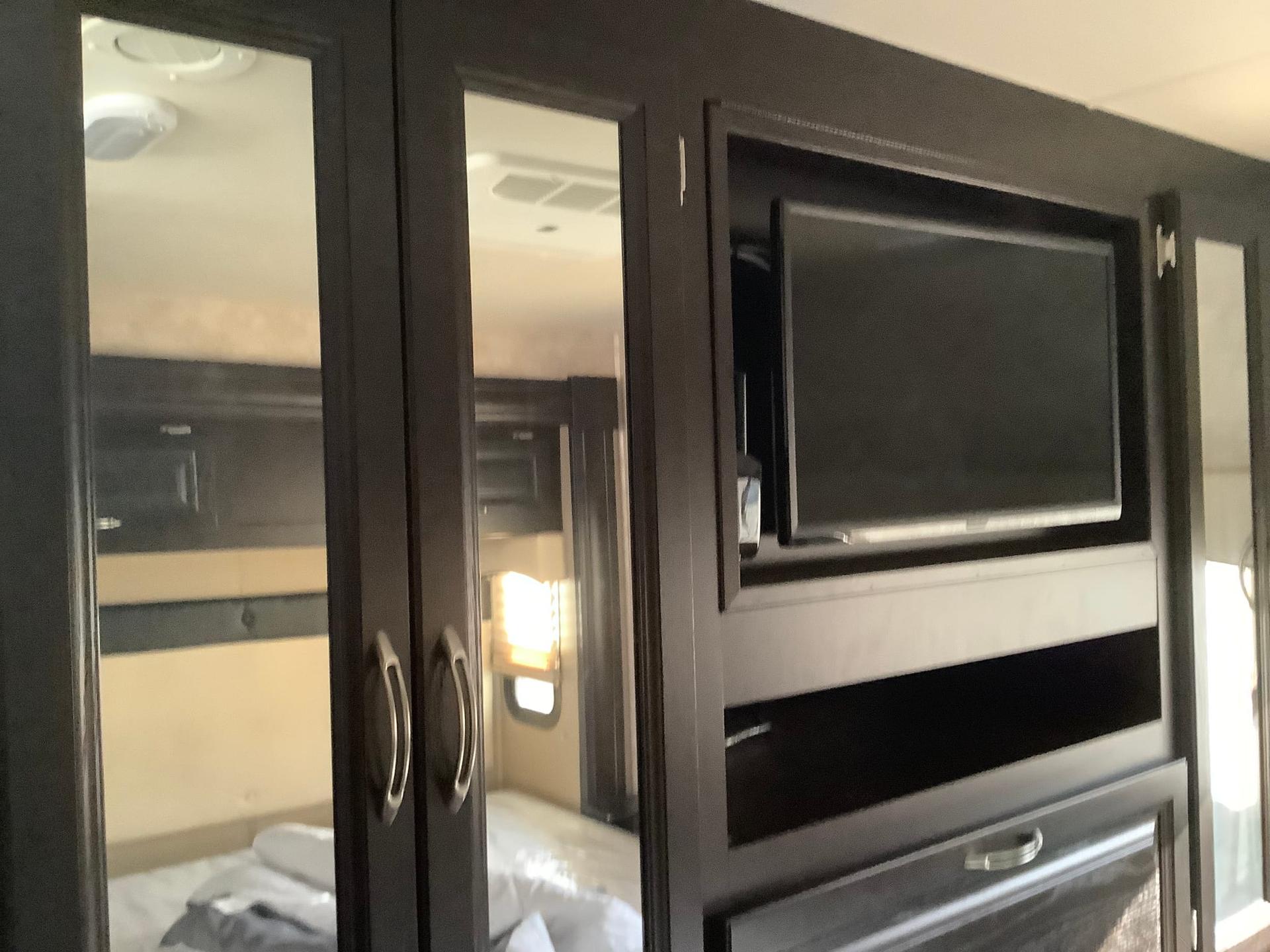 2016 NeXus RV 2016 NeXus RV Phantom SC - thumbnail 8