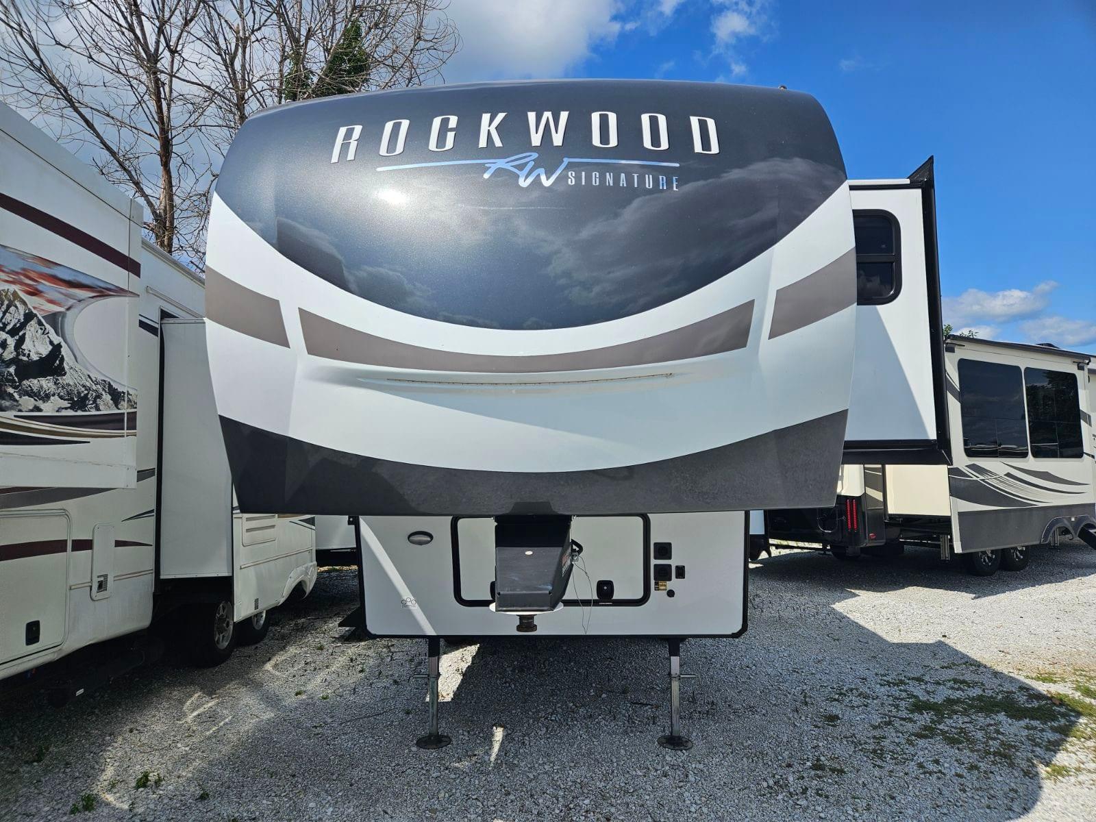 2023 Forest River 2023 Forest River Rockwood Signature - thumbnail 6