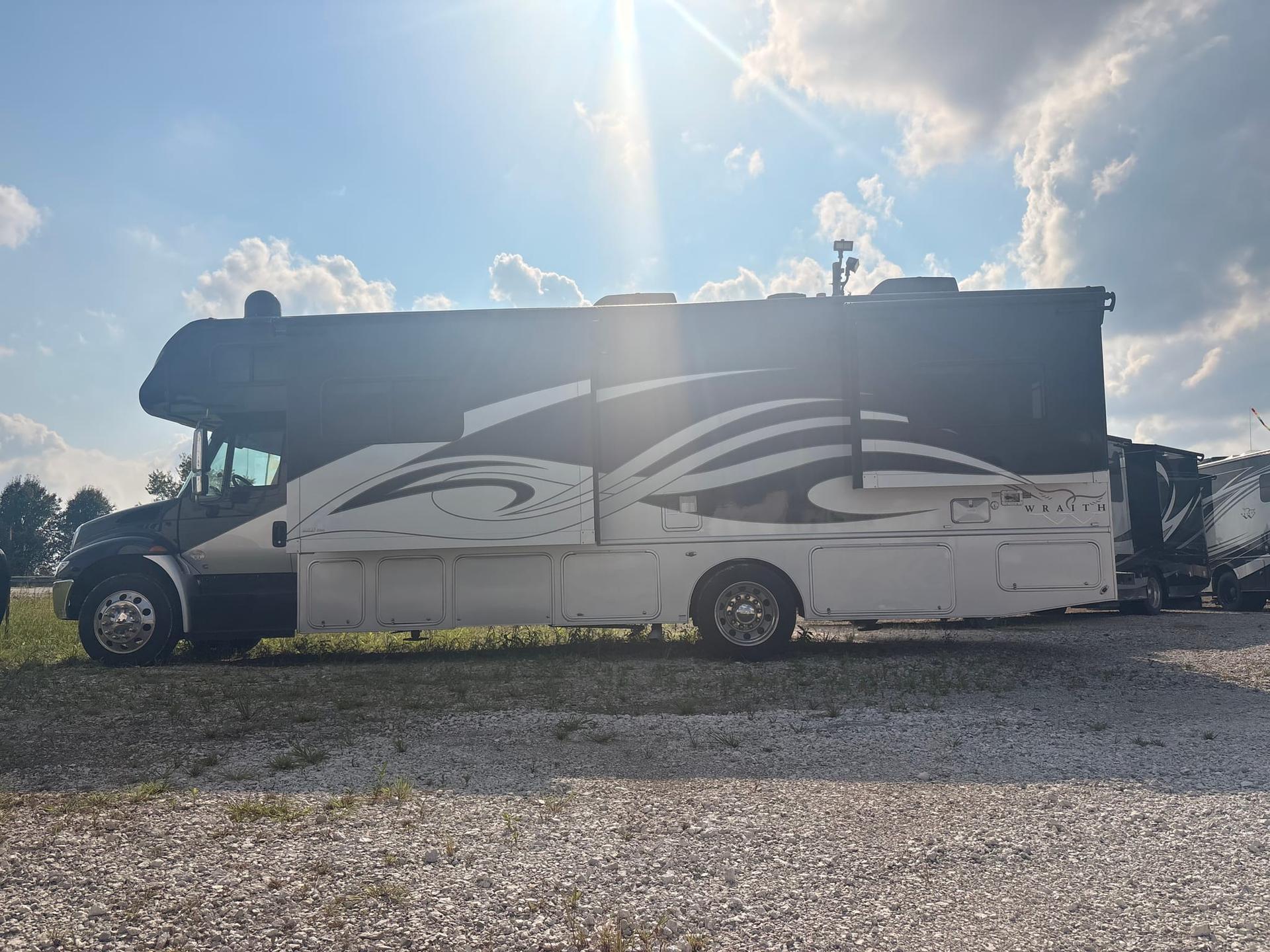 2019 Nexus RV 2019 Nexus RV Wraith - thumbnail 2
