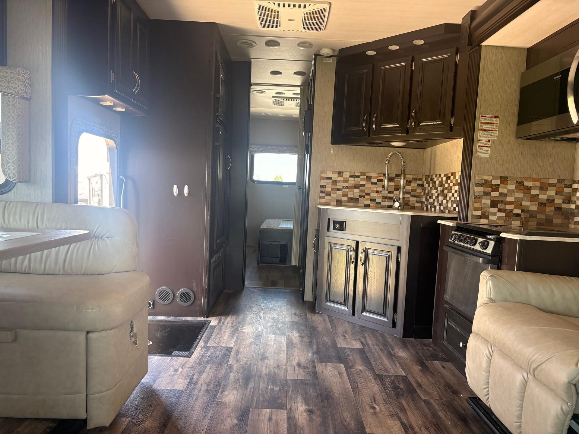 2019 Nexus RV 2019 Nexus RV Wraith - thumbnail 7