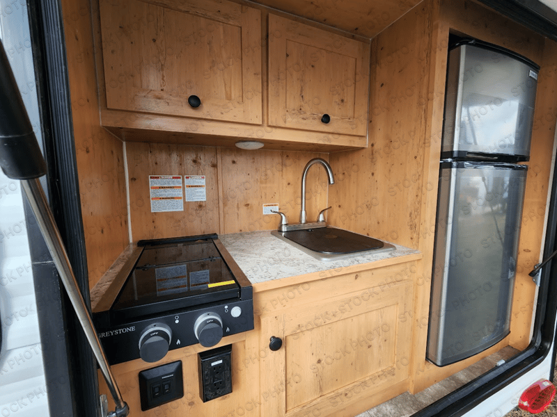 2027 Sunset Park RV 2027 Sunset Park RV Sunray - thumbnail 4
