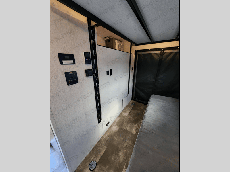 2027 Sunset Park RV 2027 Sunset Park RV Sunray - thumbnail 4