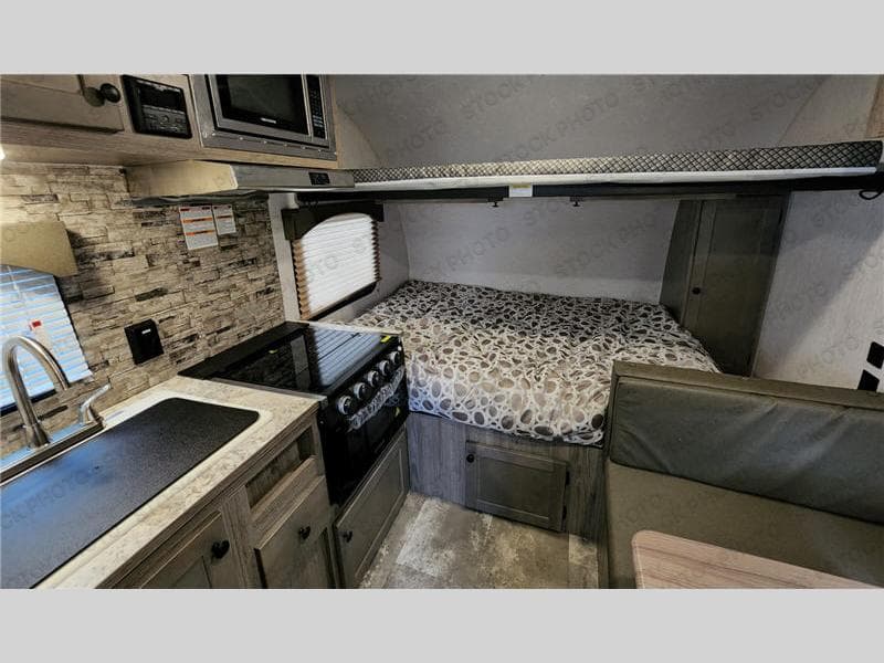 2027 Sunset Park RV 2027 Sunset Park RV Sun Lite - thumbnail 5