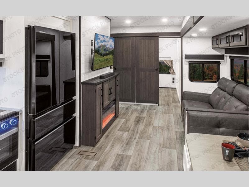 2027 Venture RV 2027 Venture RV SportTrek - thumbnail 4