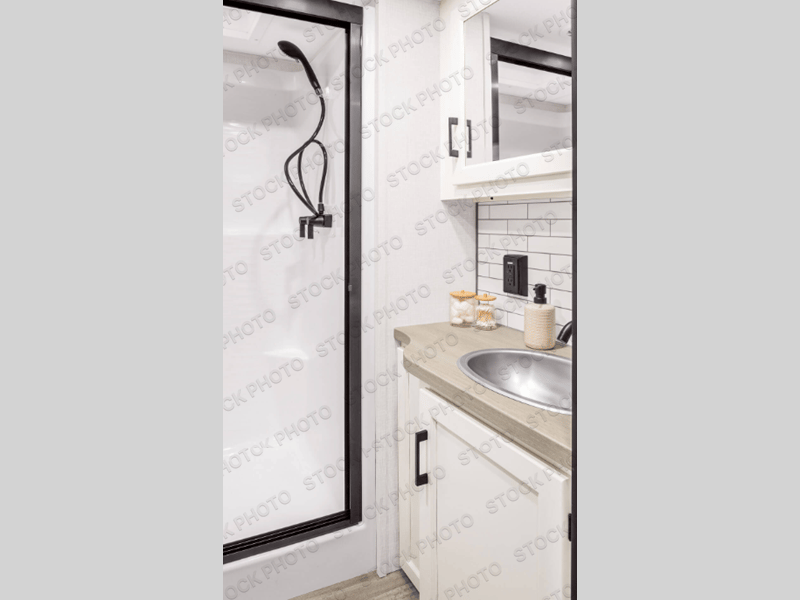 2027 Venture RV 2027 Venture RV SportTrek Touring Edition - thumbnail 9
