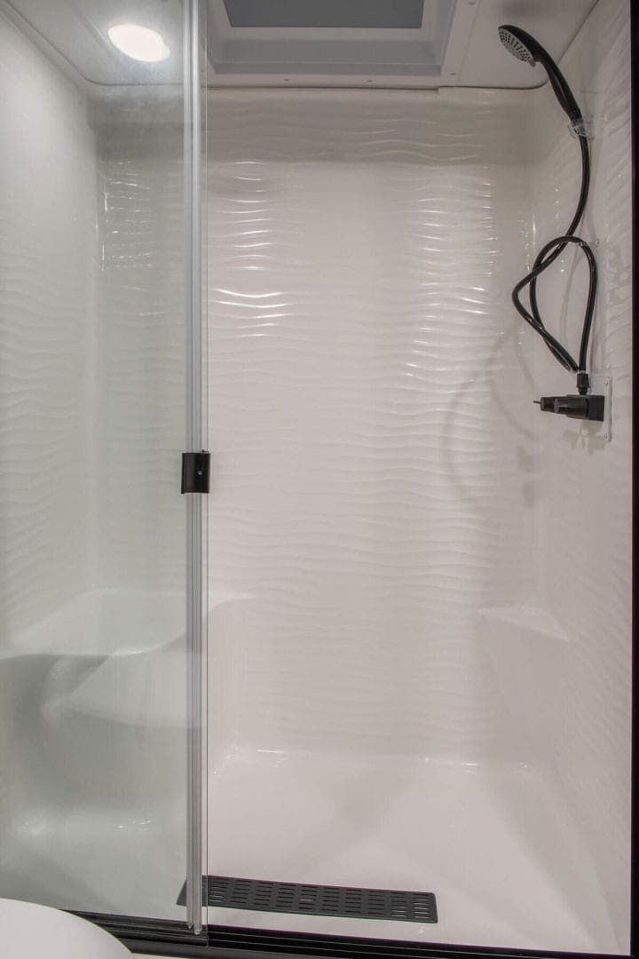 2024 Venture RV 2024 Venture RV Sporttrek 5 Touring Edition - thumbnail 12