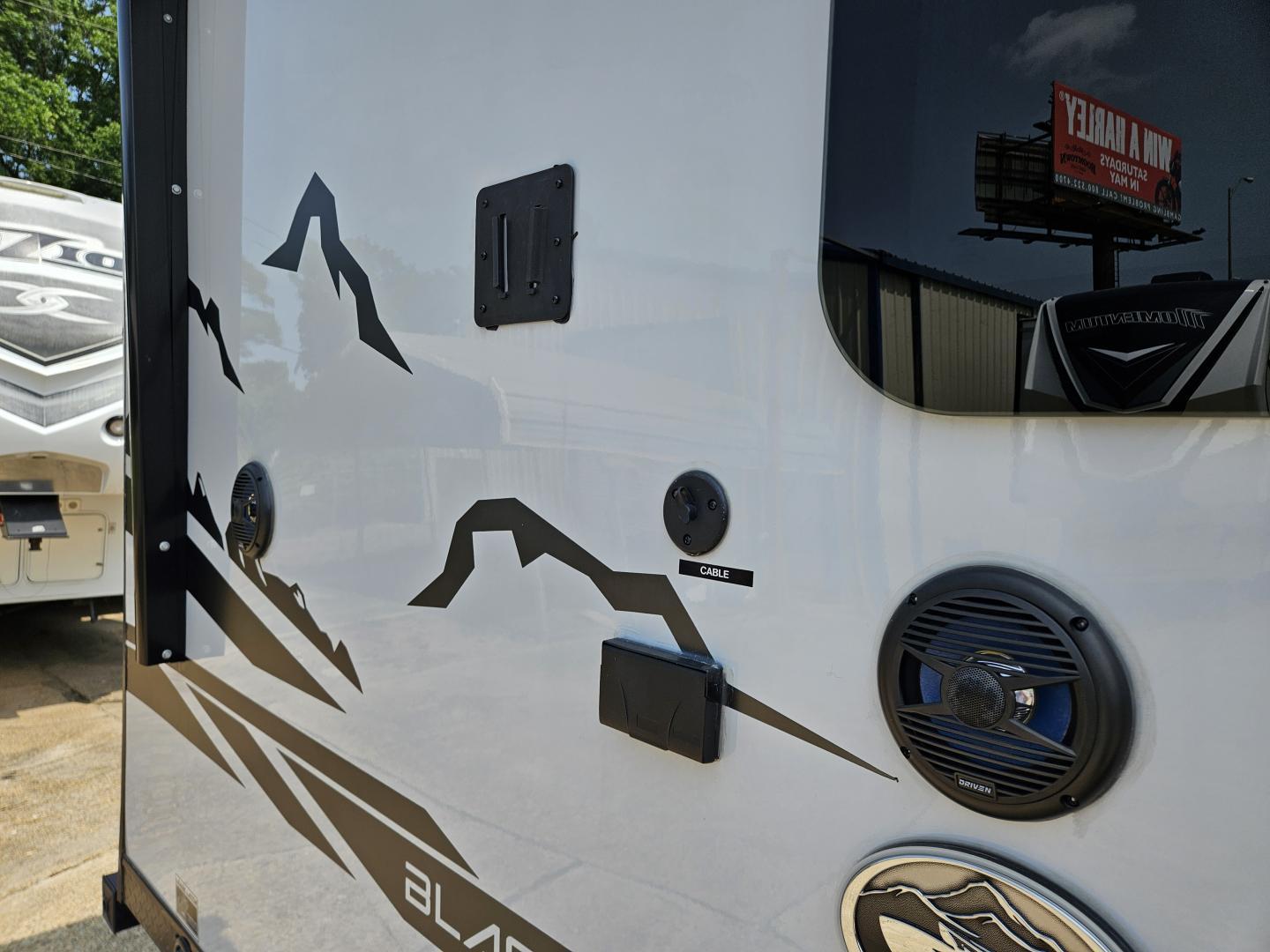 2024 Forest River 2024 Forest River Cherokee Wolf Pup Black Label - thumbnail 22