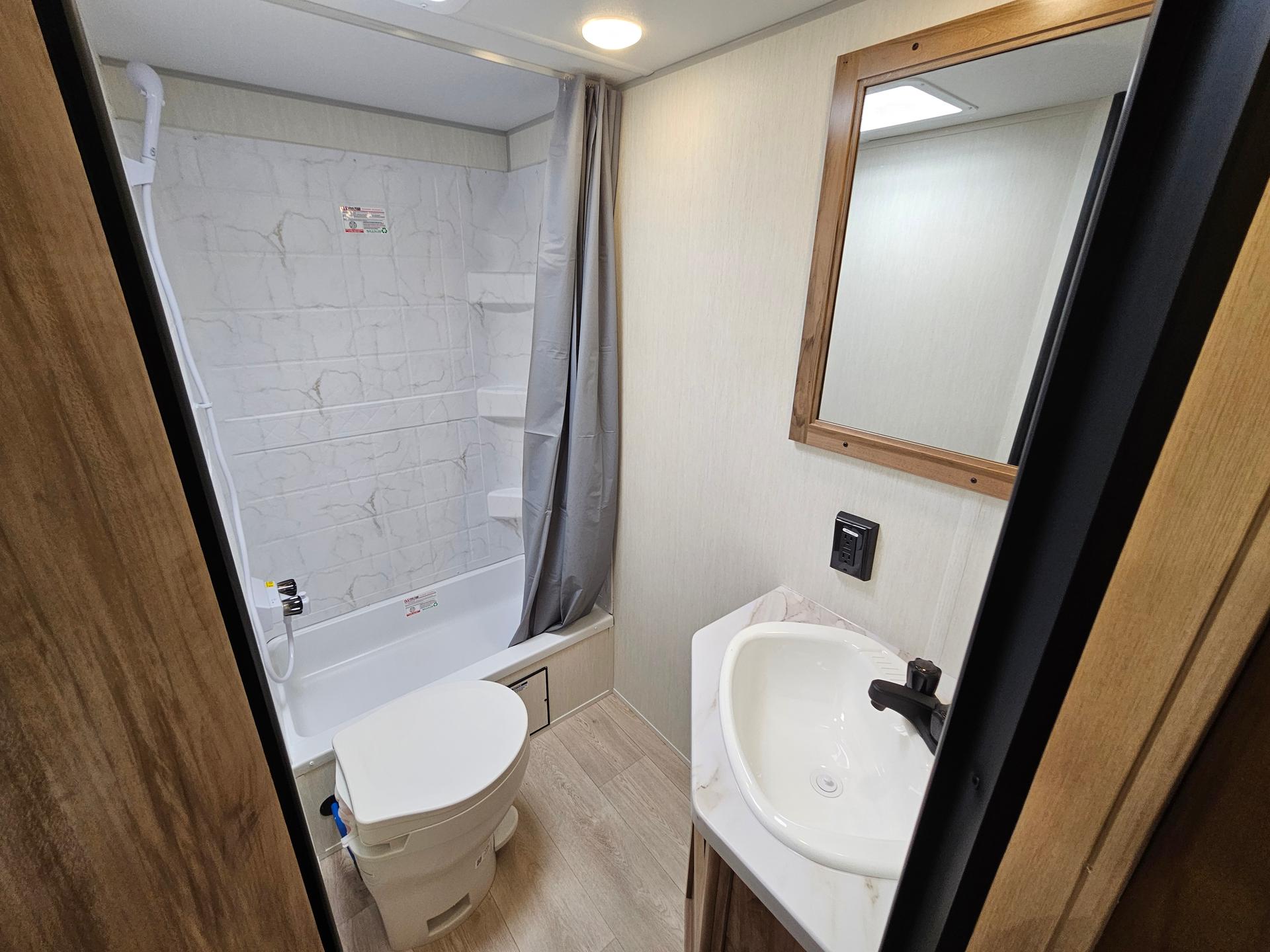 2026 Forest River 2026 Forest River Cherokee Grey Wolf - thumbnail 17