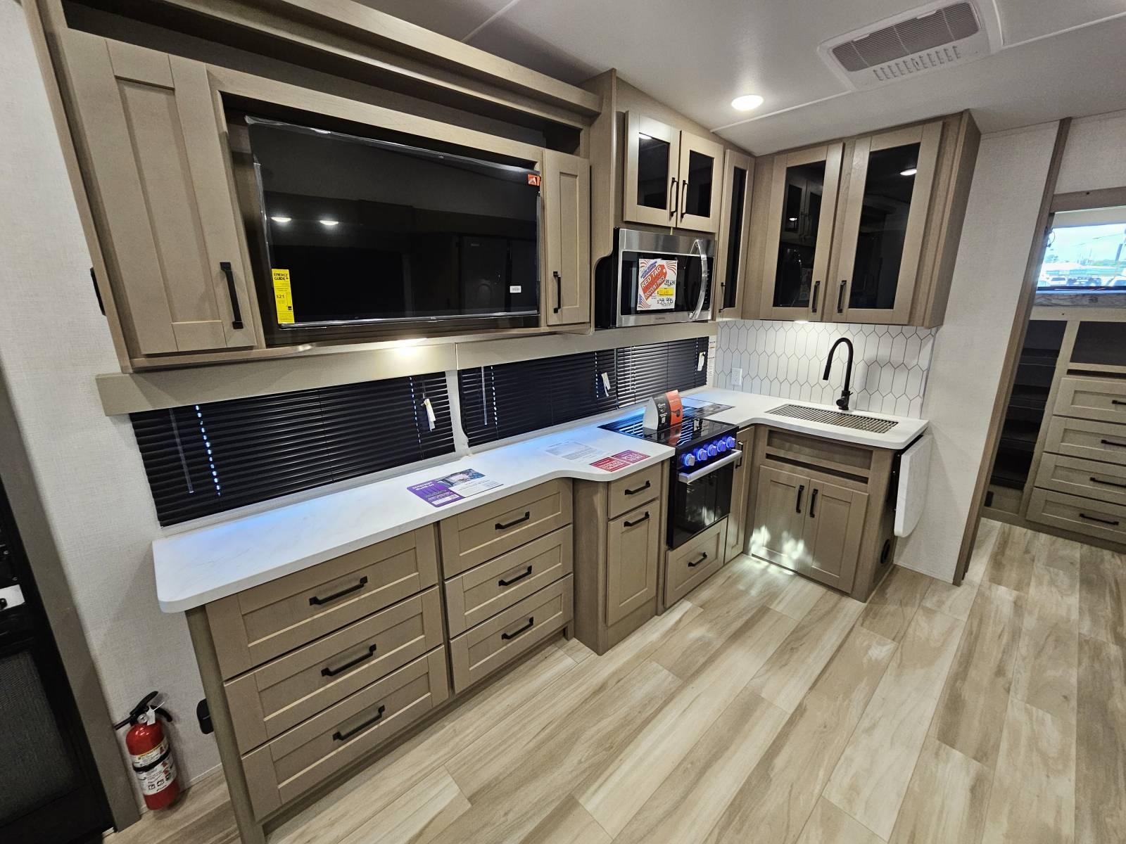 2026 Grand Design 2026 Grand Design Reflection 150 Series - thumbnail 8