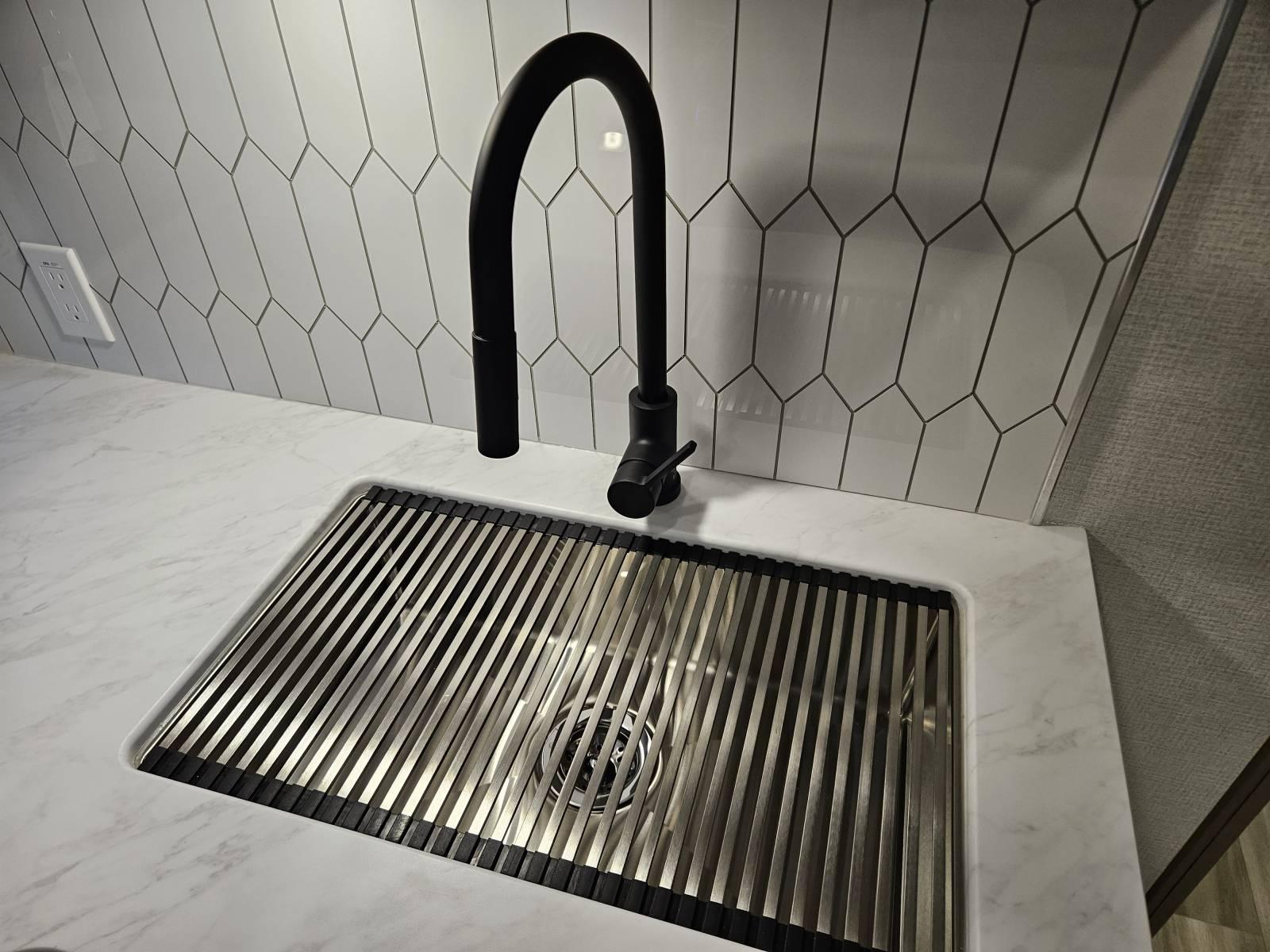 2026 Grand Design 2026 Grand Design Reflection 150 Series - thumbnail 10