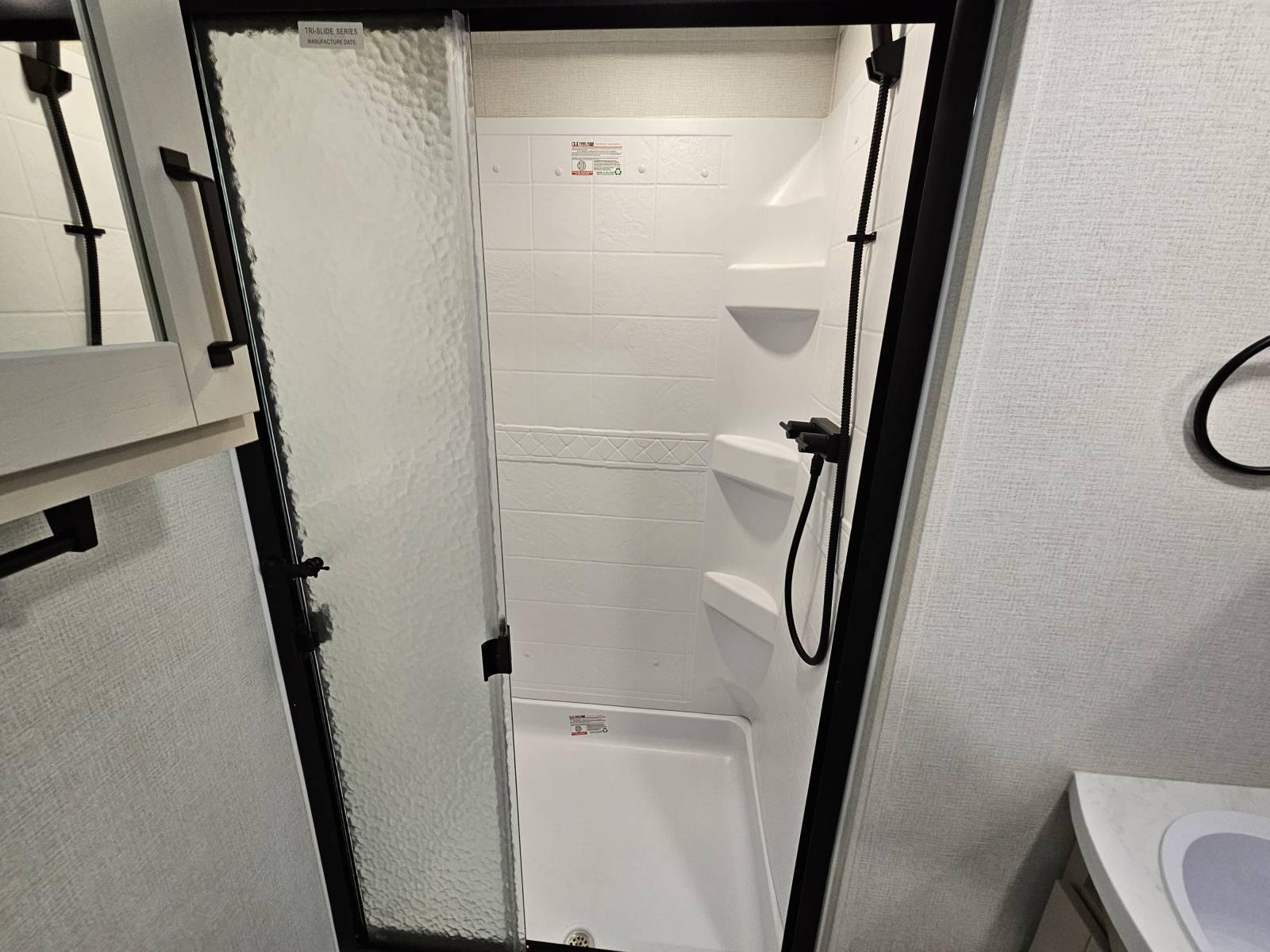 2026 Grand Design 2026 Grand Design Reflection 150 Series - thumbnail 19