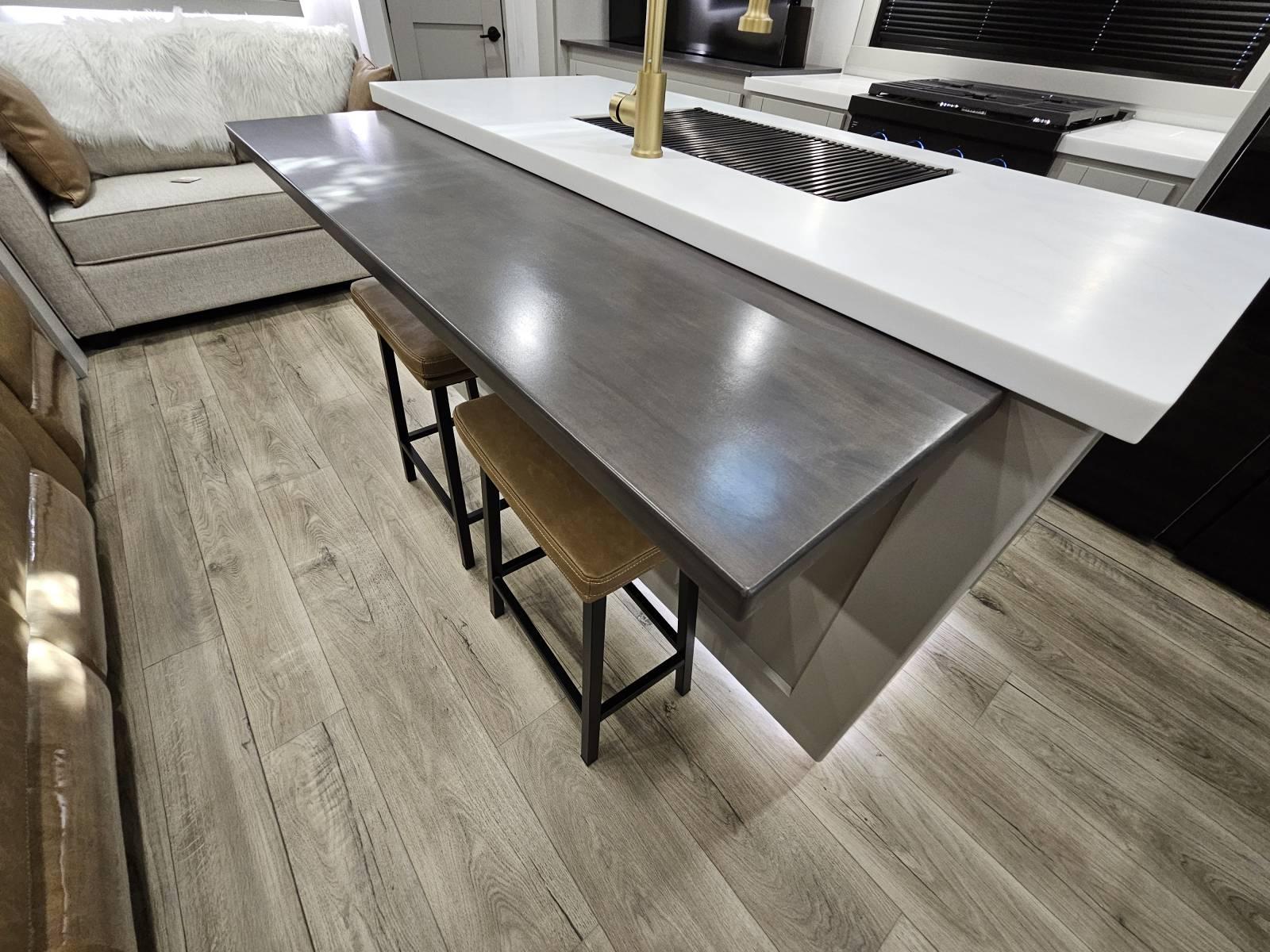 2026 Brinkley 2026 Brinkley Model Z - thumbnail 14