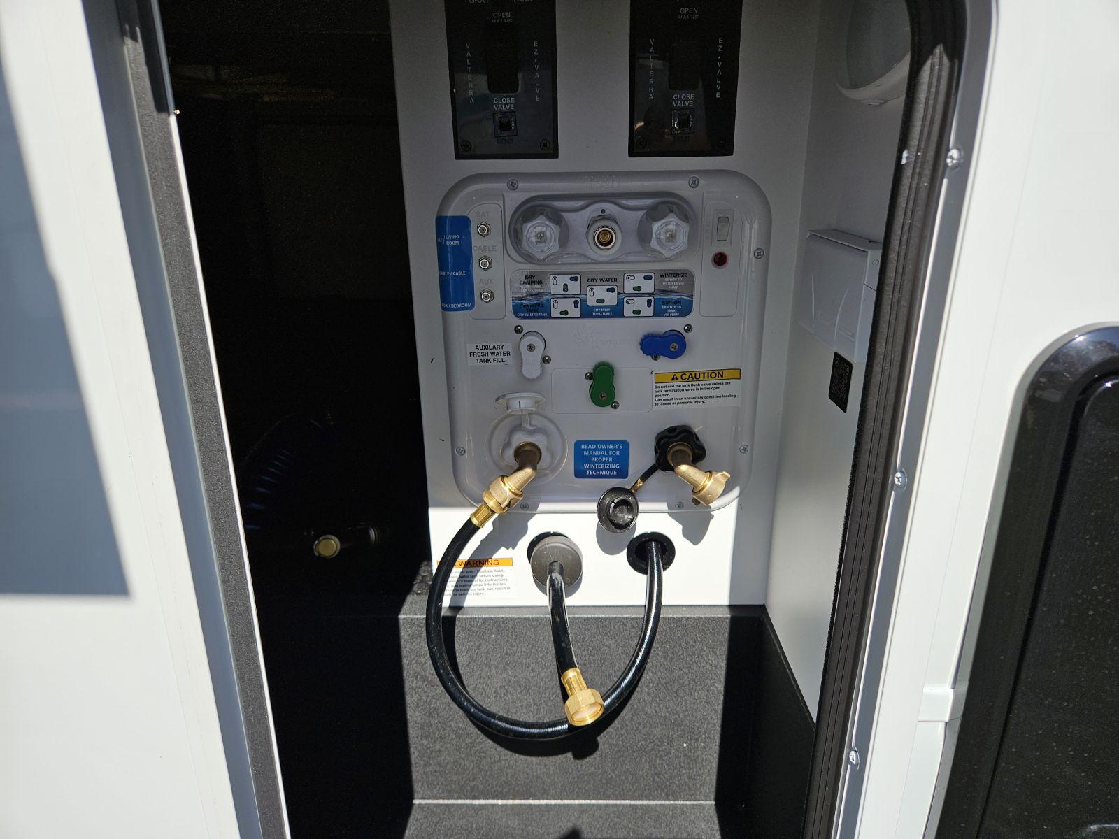 2026 Brinkley 2026 Brinkley Model Z - thumbnail 30