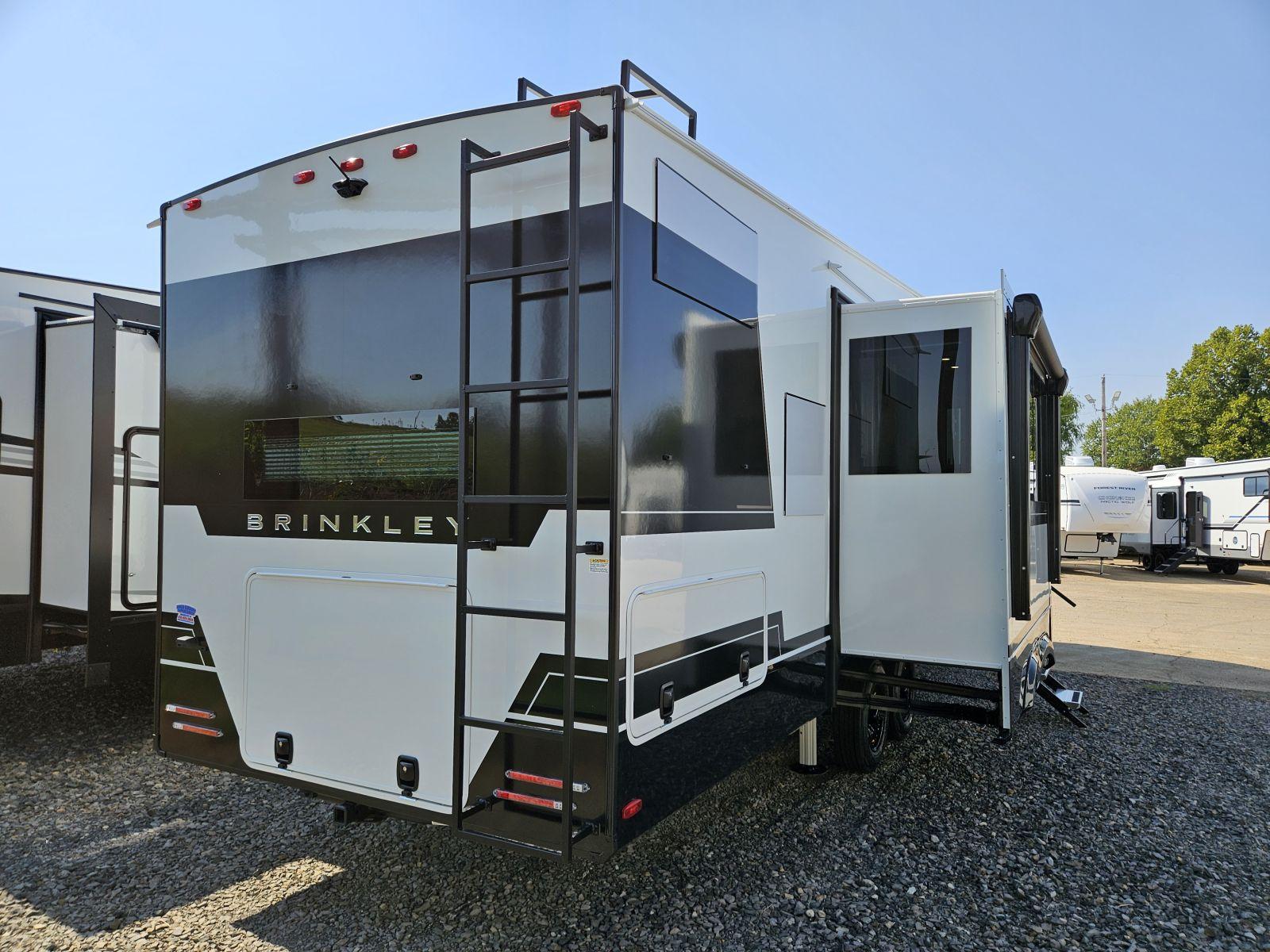 2026 Brinkley 2026 Brinkley Model Z - thumbnail 32