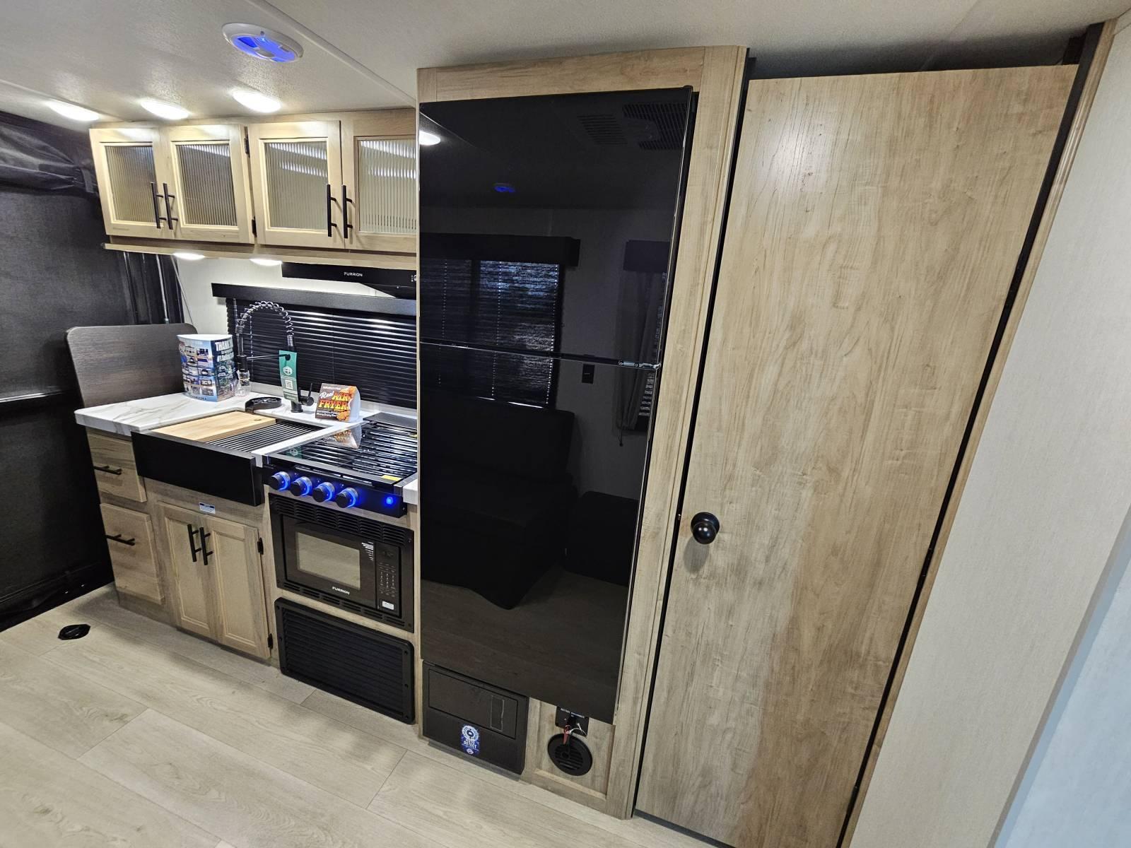 2026 Forest River 2026 Forest River Cherokee Grey Wolf - thumbnail 8