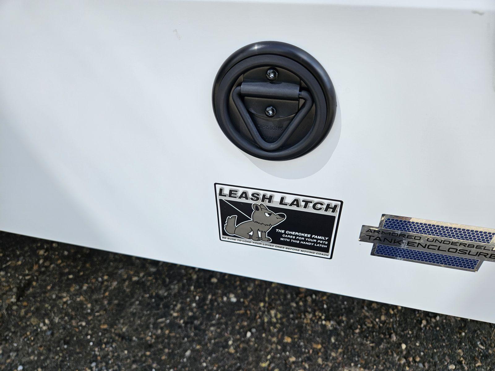 2026 Forest River 2026 Forest River Cherokee Arctic Wolf Suite - thumbnail 28