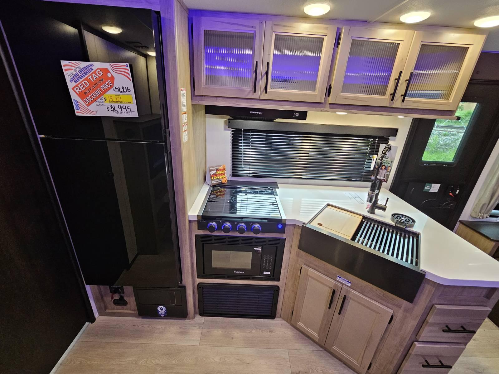 2026 Forest River 2026 Forest River Cherokee Grey Wolf Black Label - thumbnail 8