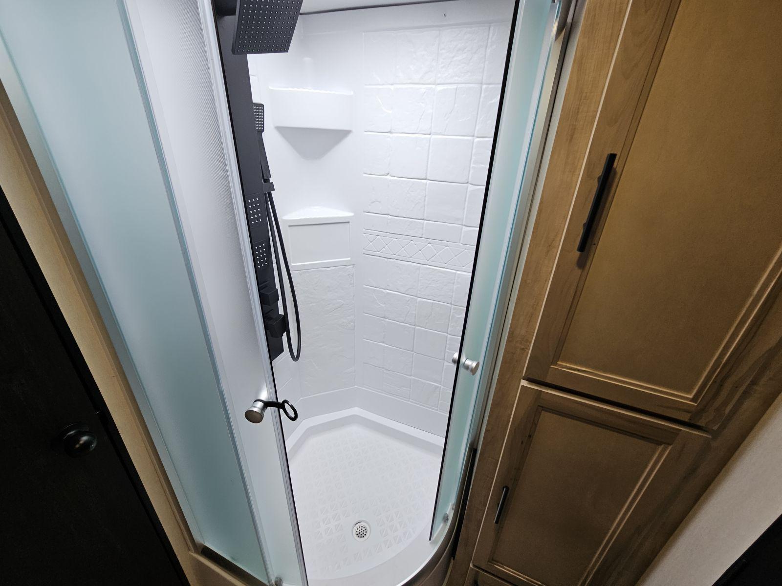 2026 Forest River 2026 Forest River Cherokee Grey Wolf Black Label - thumbnail 18