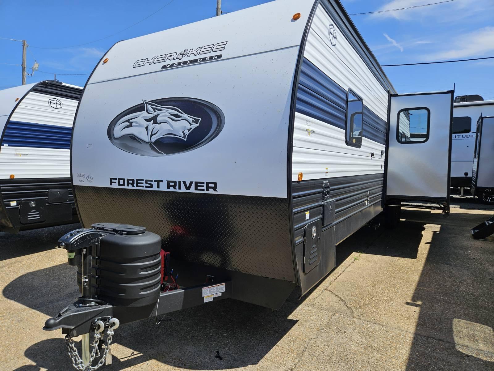2026 Forest River 2026 Forest River Cherokee Wolf Den - thumbnail 3