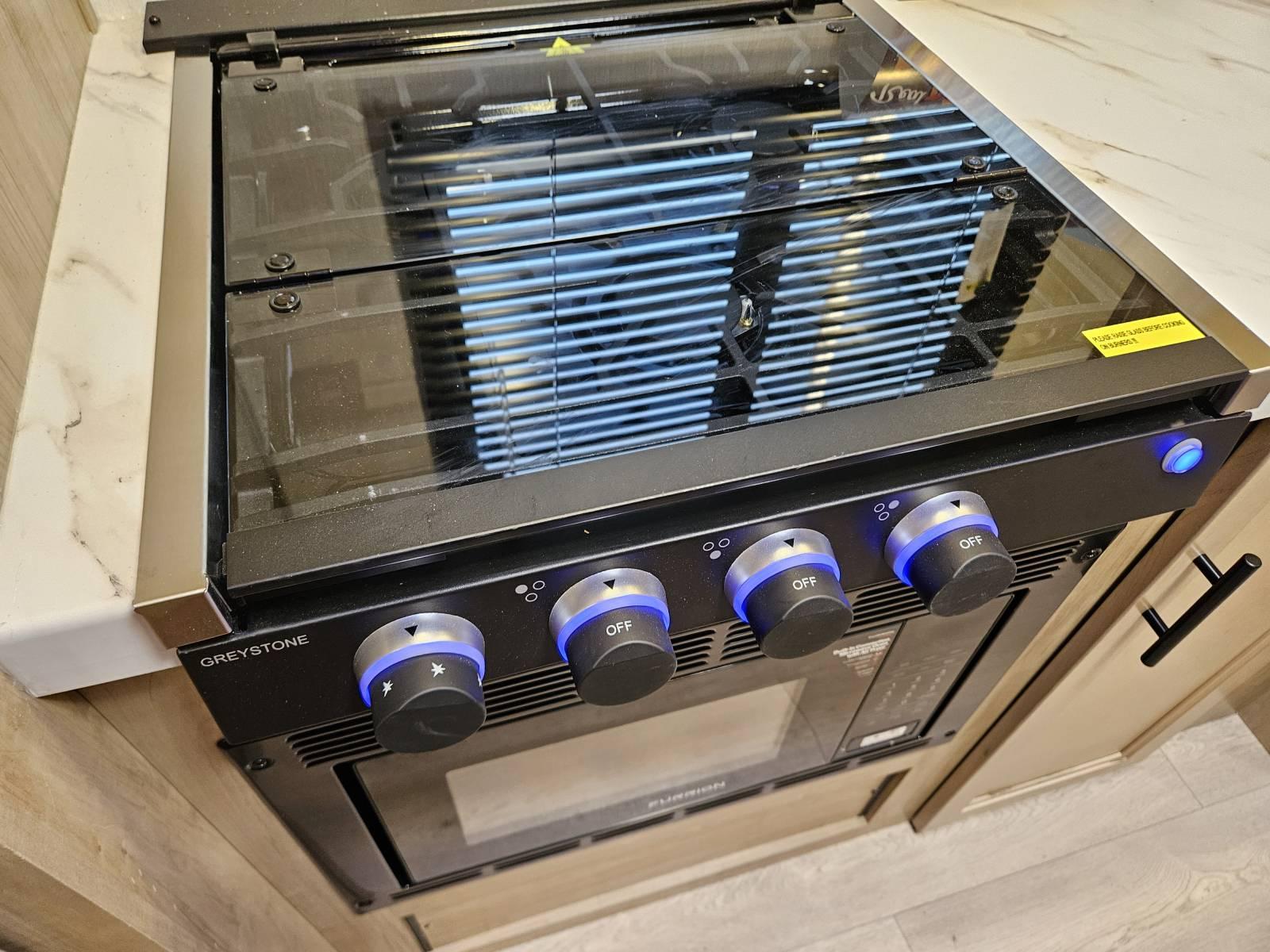 2026 Forest River 2026 Forest River Cherokee Wolf Den - thumbnail 9