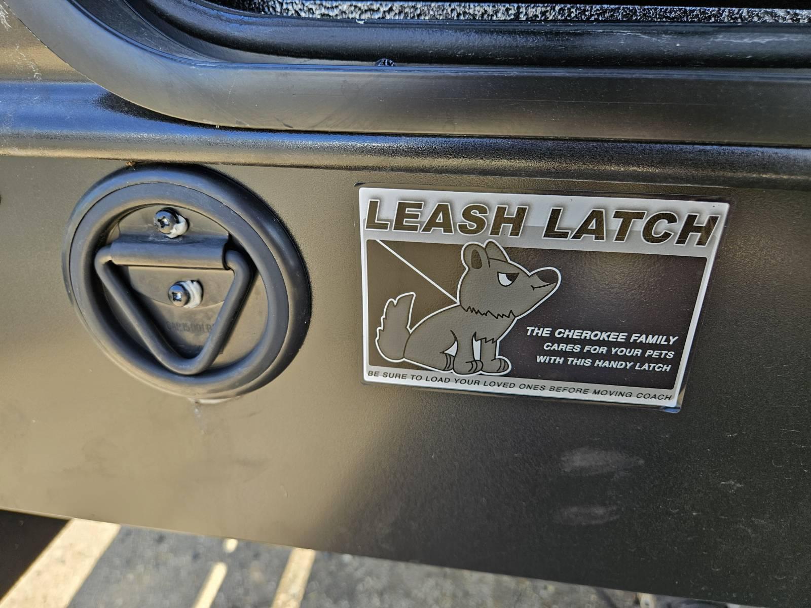 2026 Forest River 2026 Forest River Cherokee Wolf Den - thumbnail 30