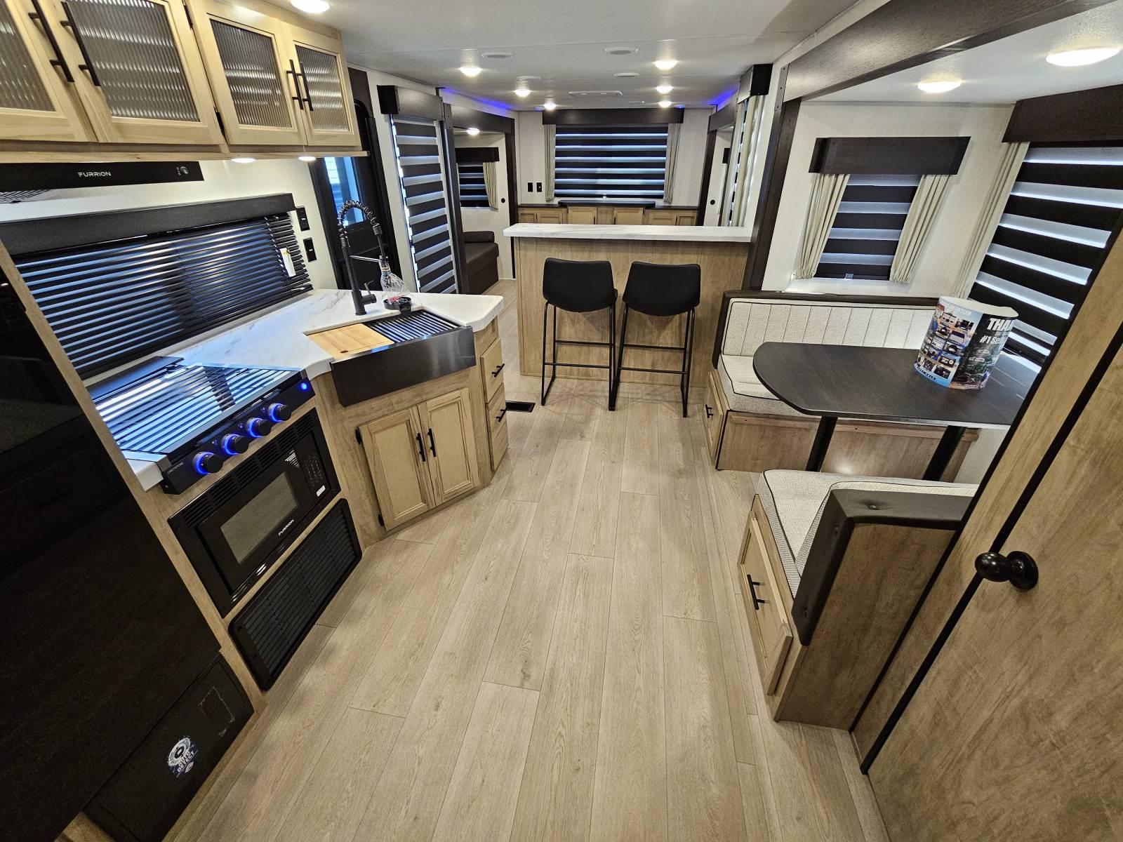 2026 Forest River 2026 Forest River Cherokee Wolf Den - thumbnail 4