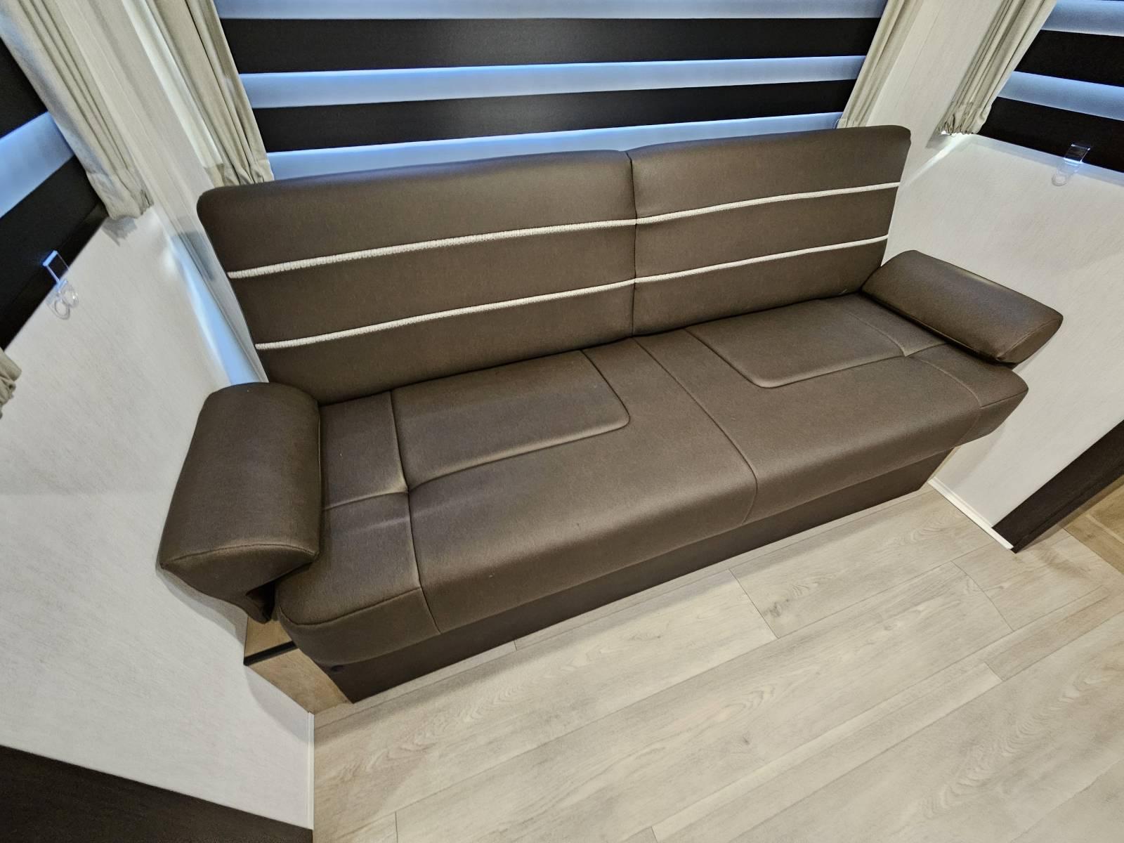 2026 Forest River 2026 Forest River Cherokee Wolf Den - thumbnail 7