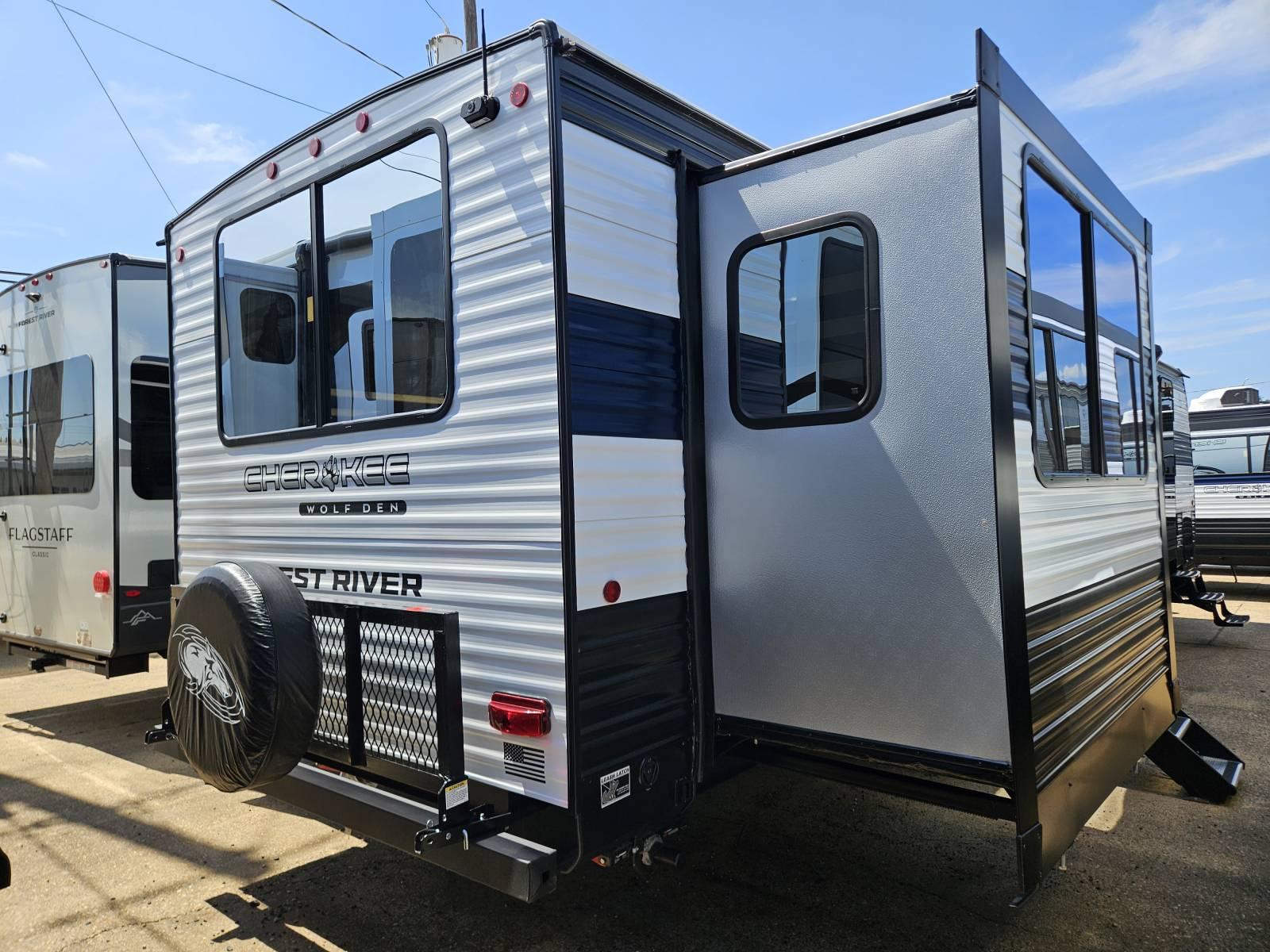 2026 Forest River 2026 Forest River Cherokee Wolf Den - thumbnail 35