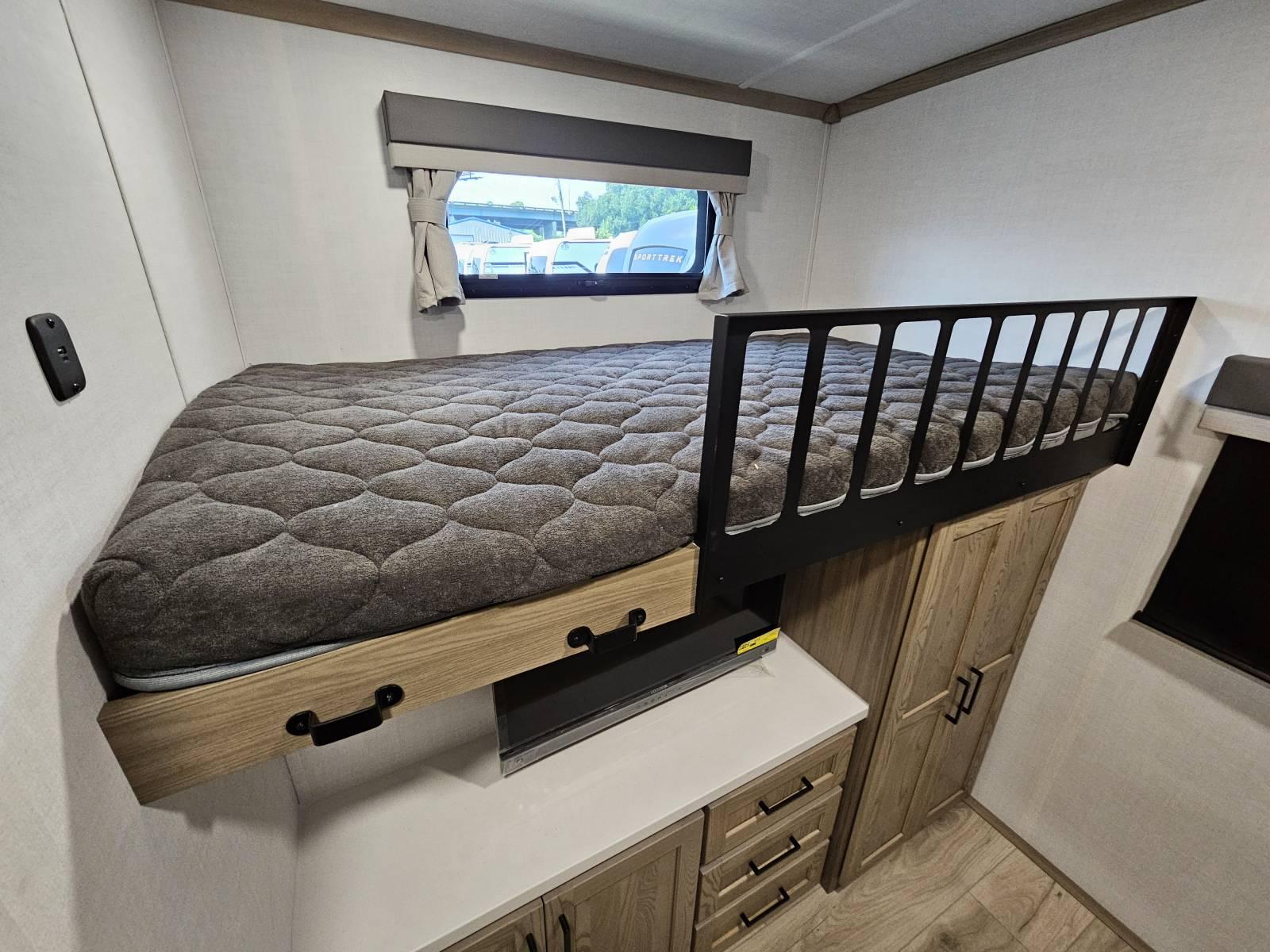 2026 Forest River 2026 Forest River Flagstaff Classic - thumbnail 23