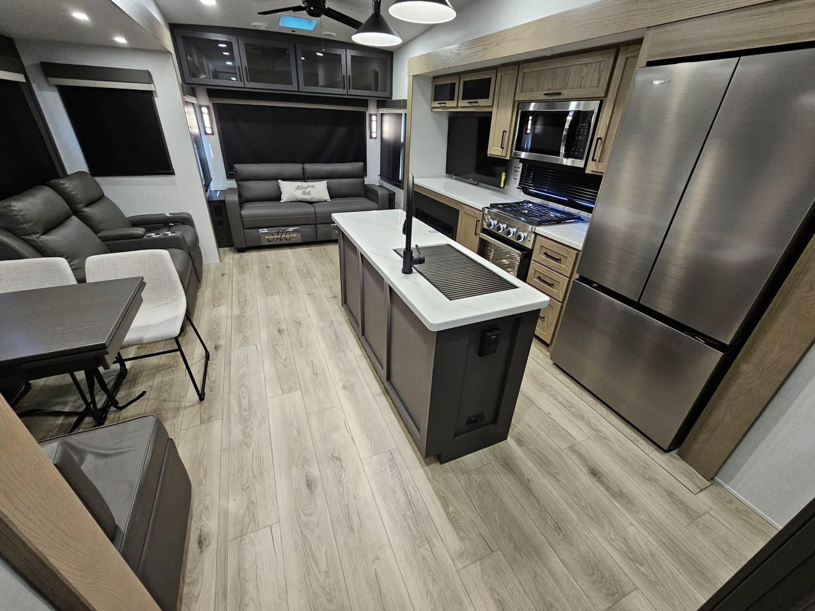 2026 Forest River 2026 Forest River Flagstaff Classic - thumbnail 4